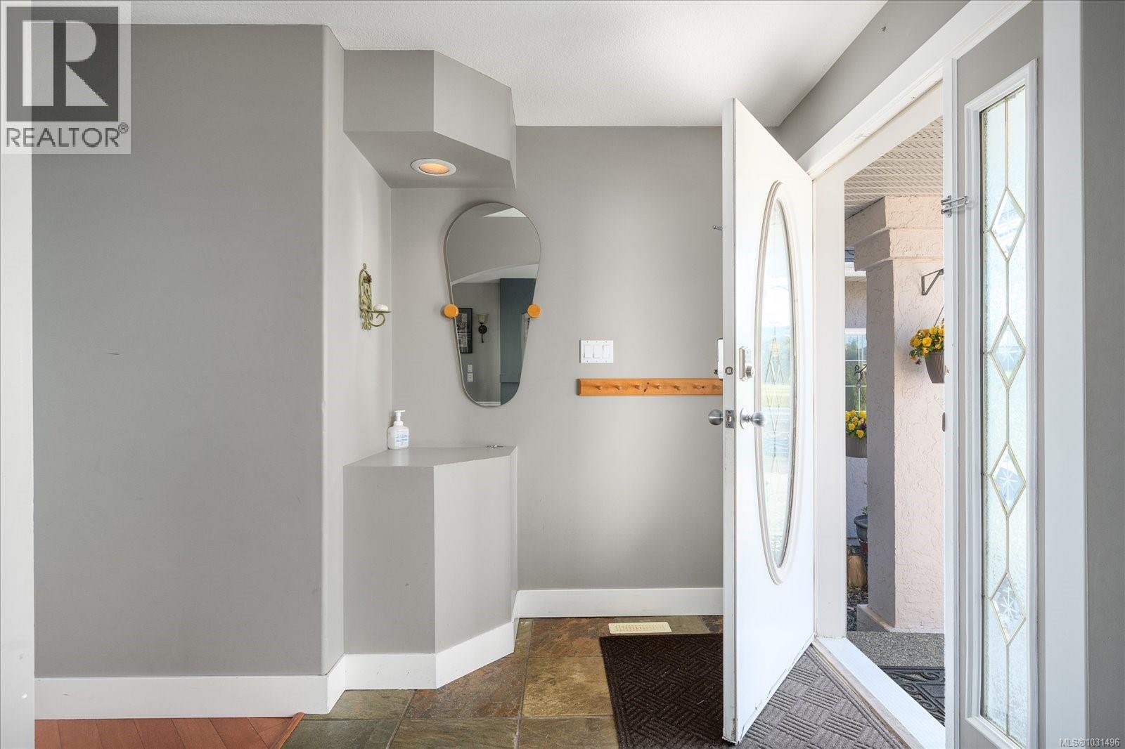 6160 Dover Rd, Nanaimo