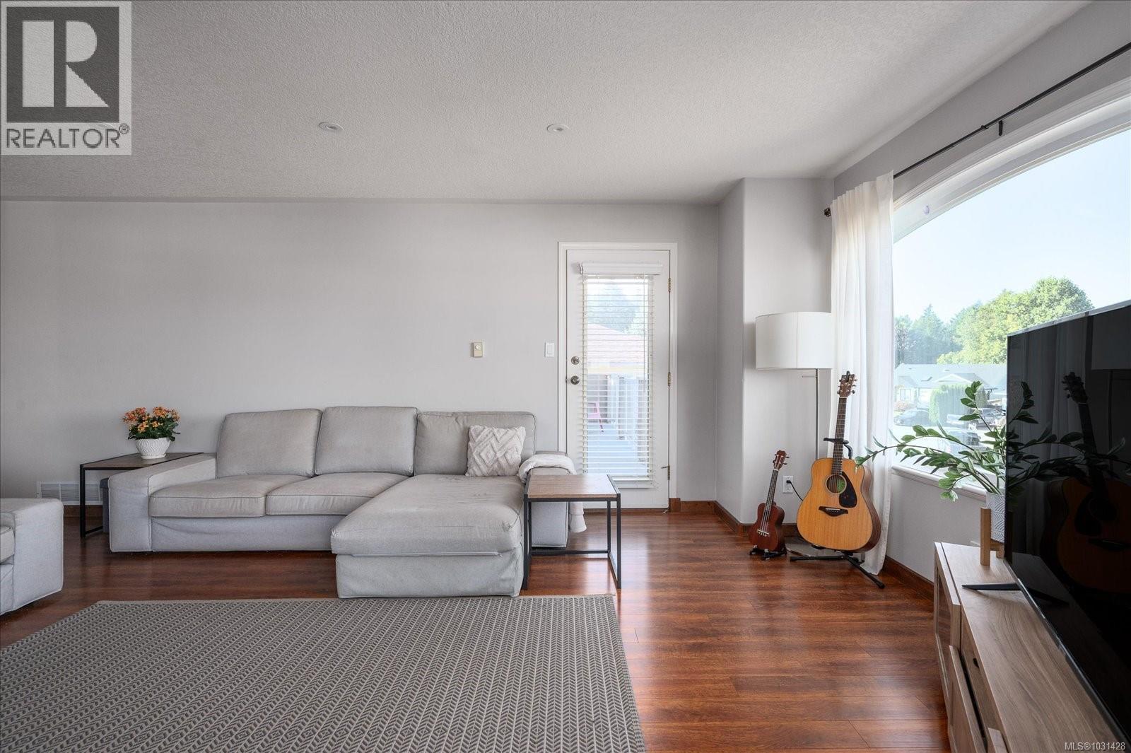 6427 Nidri Pl, Nanaimo