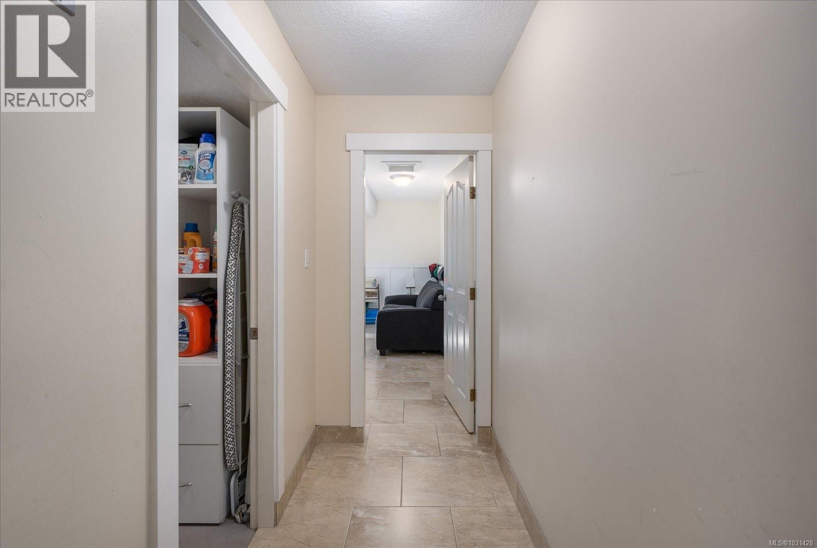 6427 Nidri Pl, Nanaimo