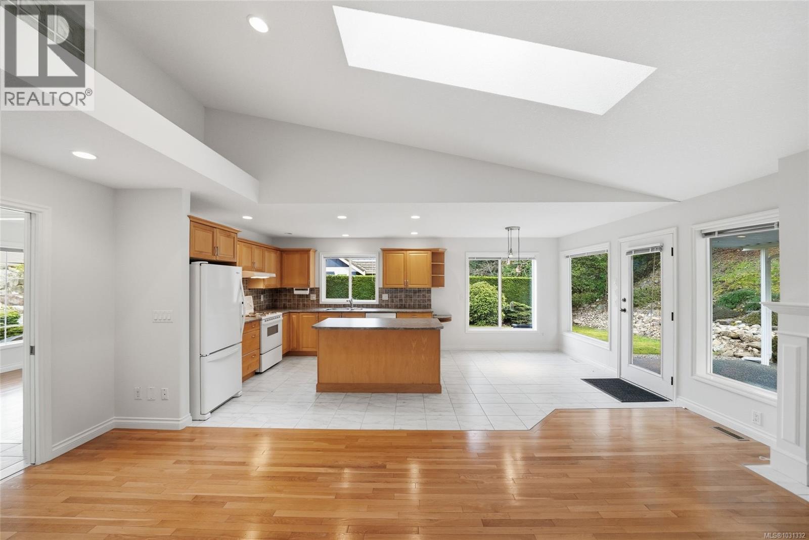 2470 ANDOVER RD - 10