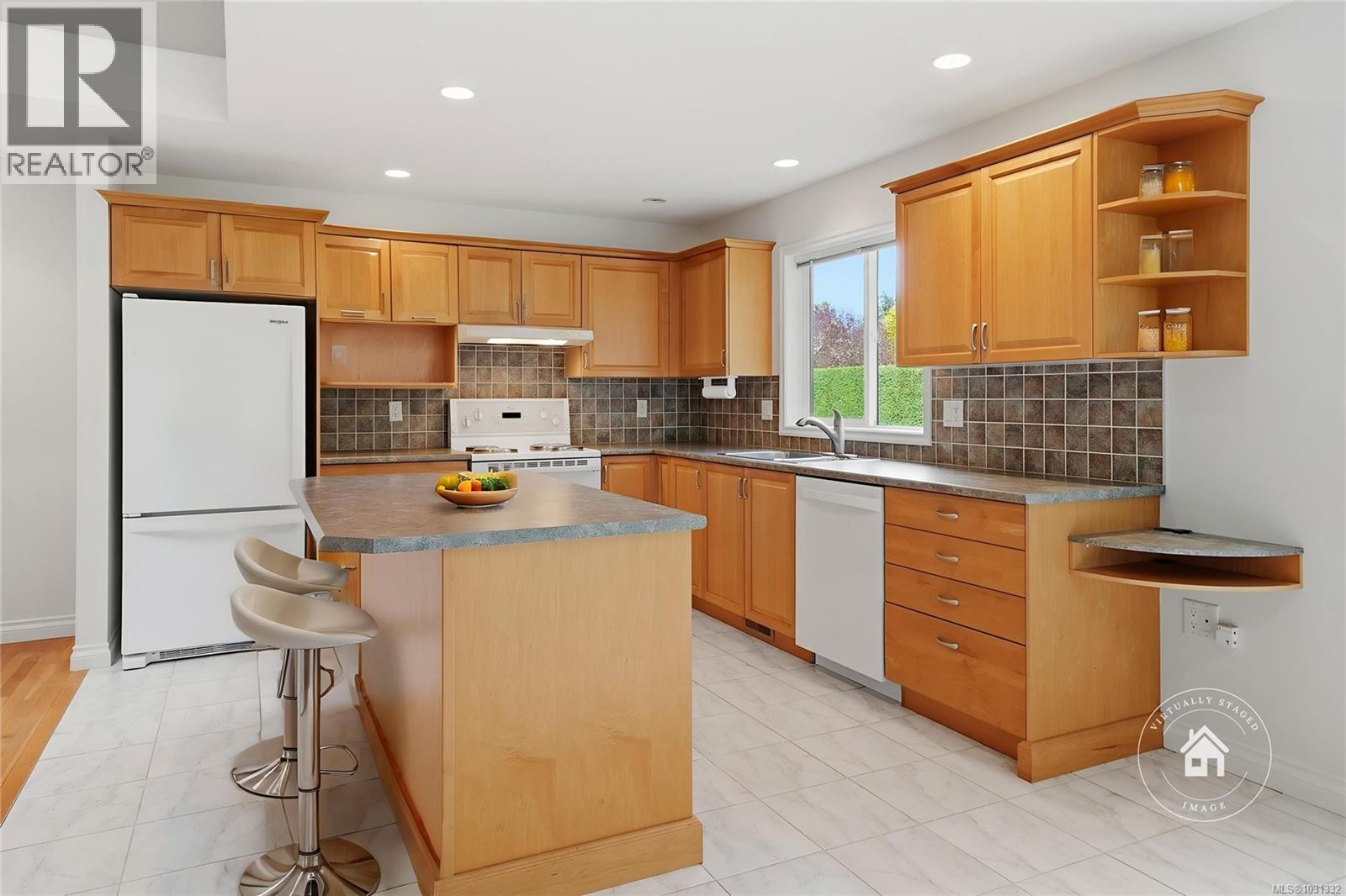 2470 ANDOVER RD - 21