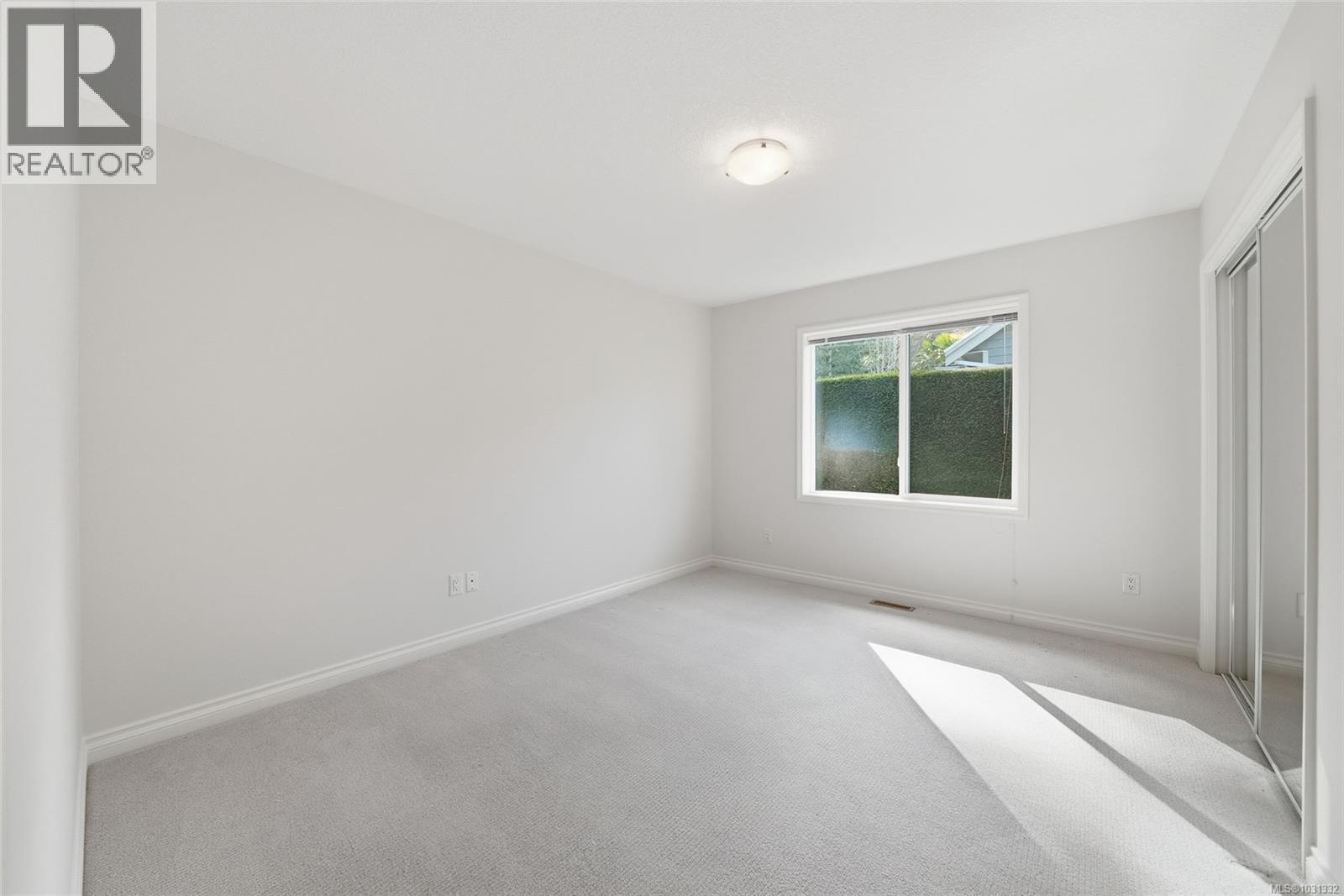 2470 ANDOVER RD - 31