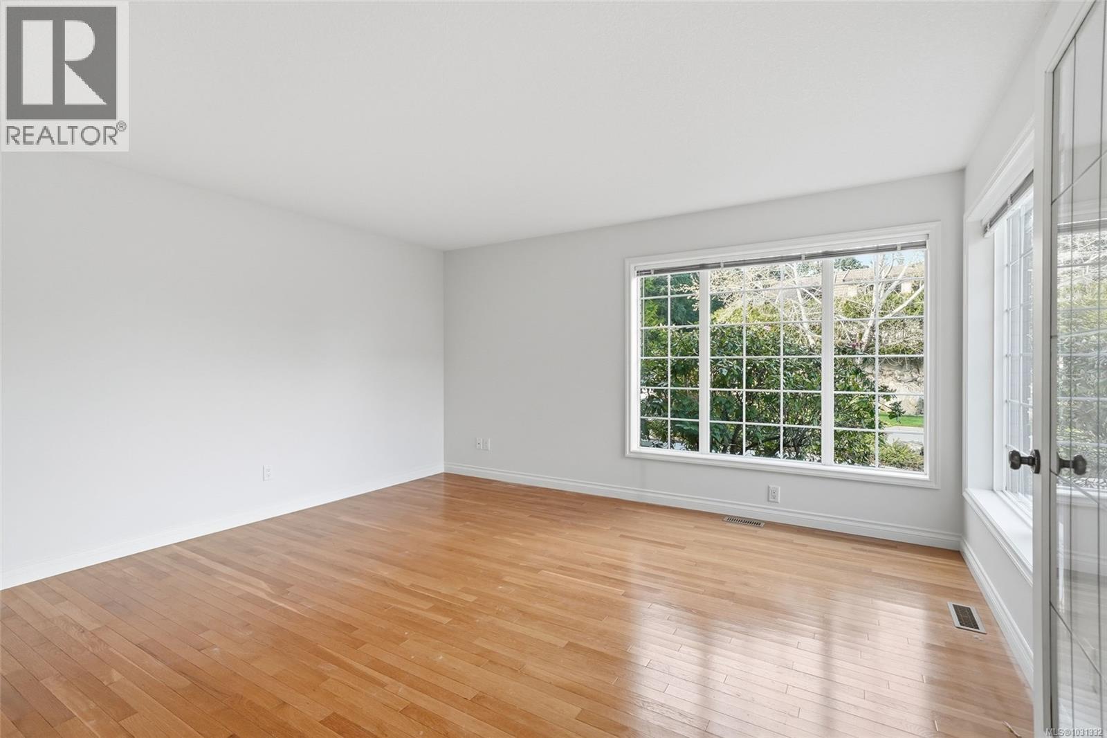 2470 ANDOVER RD - 43