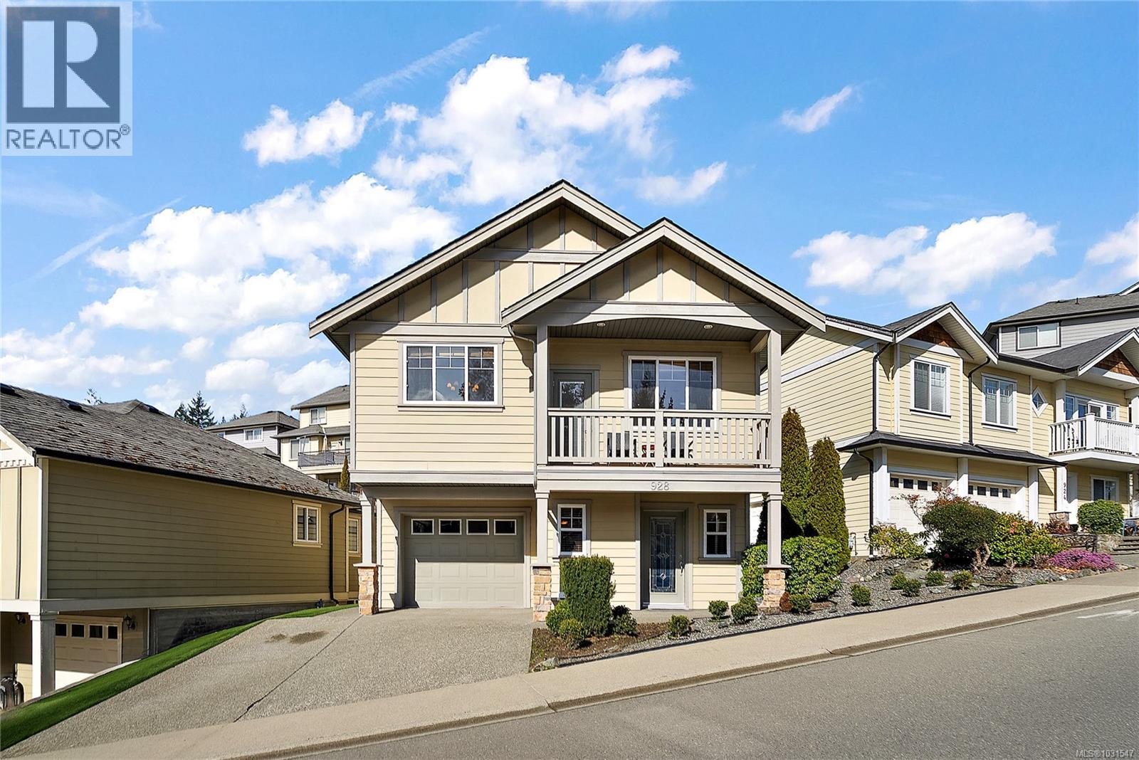 928 CAVALCADE Terr, Langford