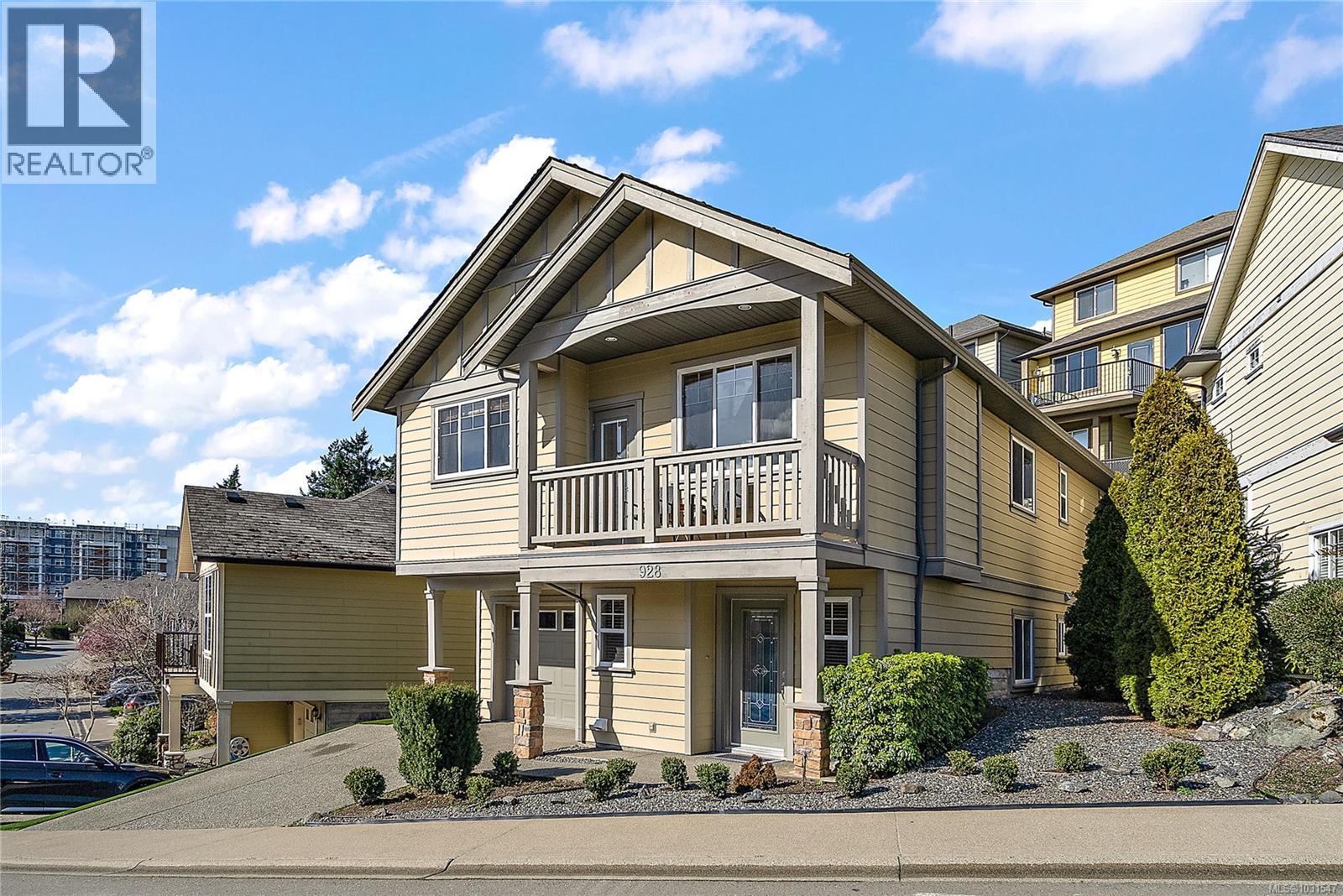 928 CAVALCADE Terr, Langford