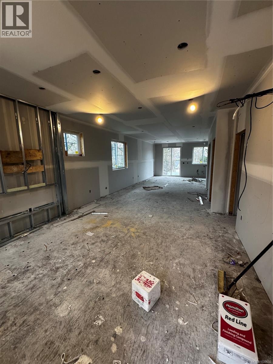 A 2235 Shelbourne St, Victoria