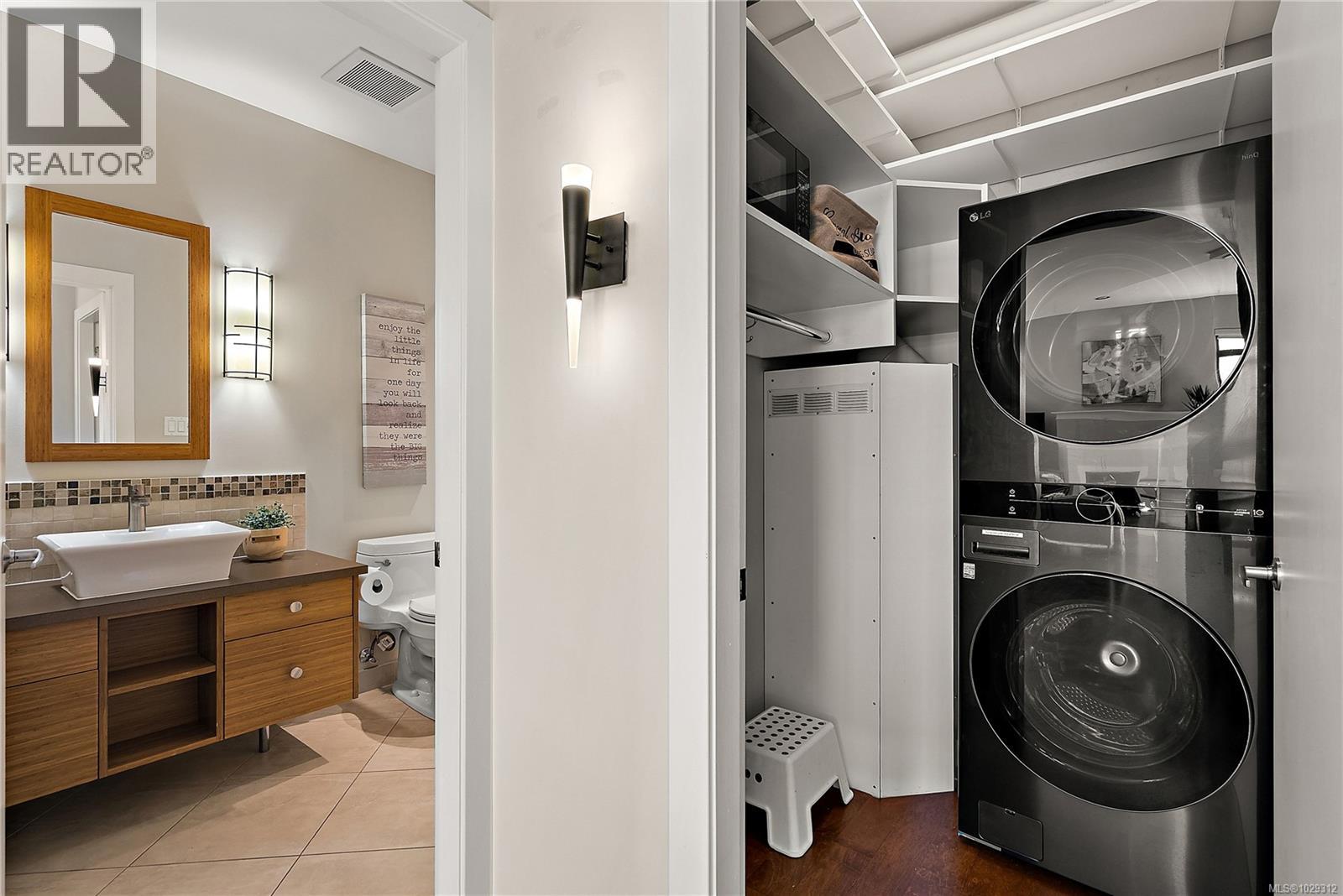 108 455 Sitkum Rd, Victoria