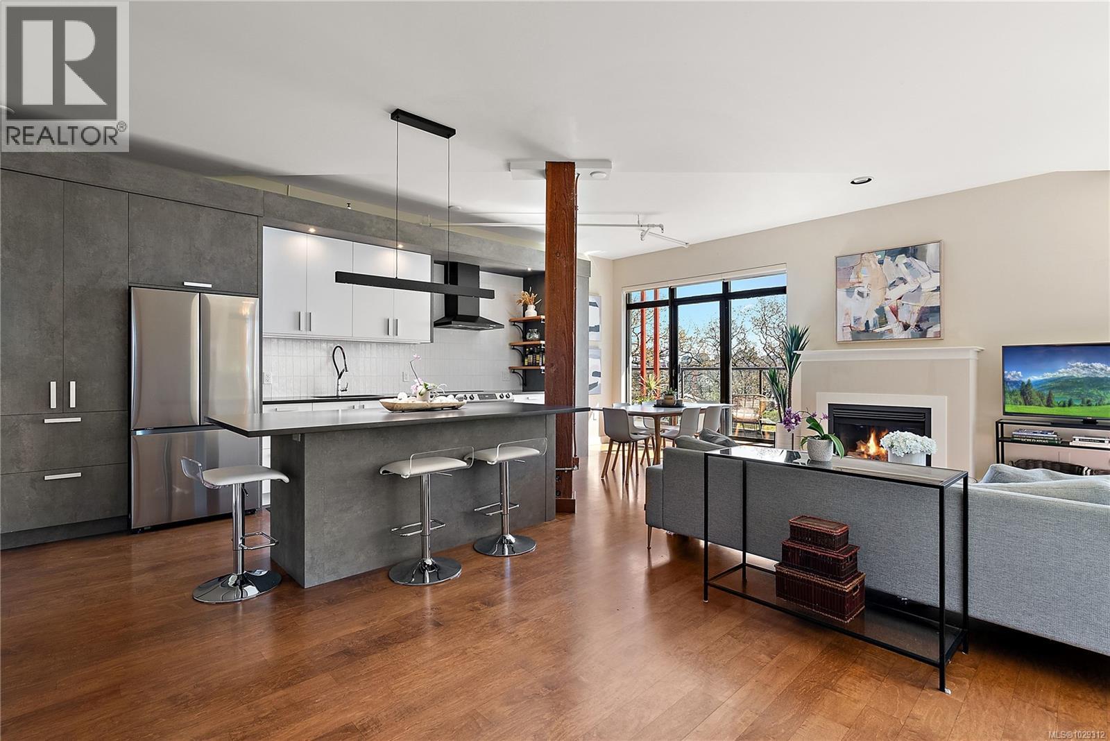 108 455 Sitkum Rd, Victoria