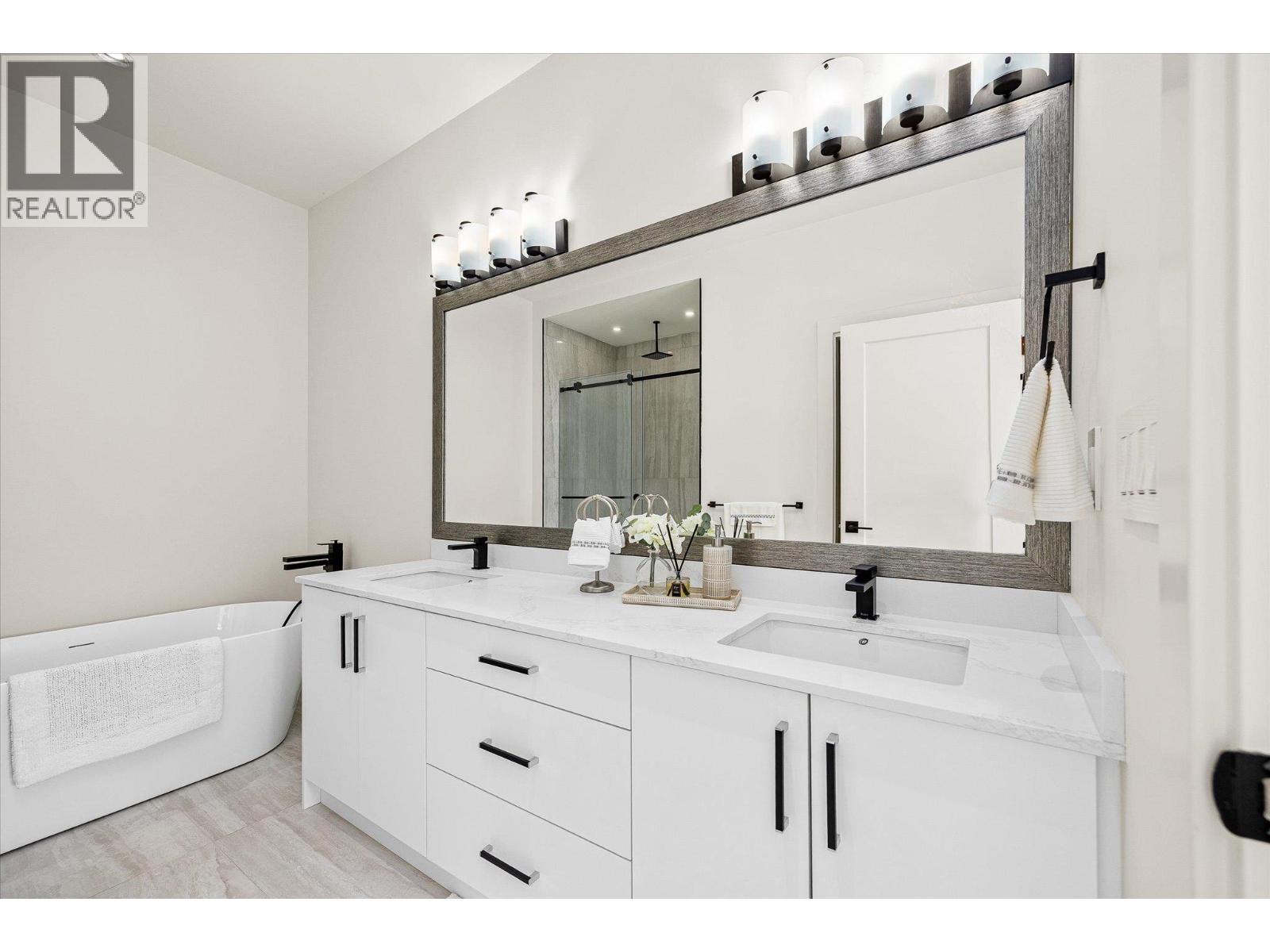 1 840 Grenfell Avenue, Kelowna