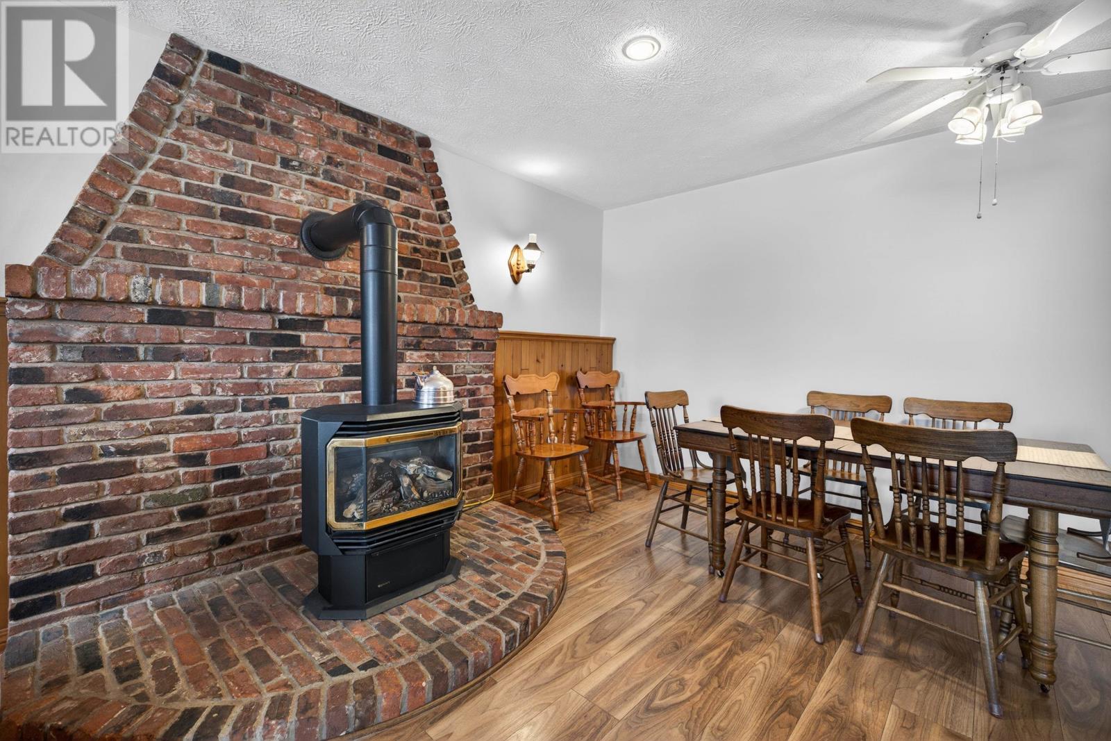 26 LANGLEY ROAD - 22