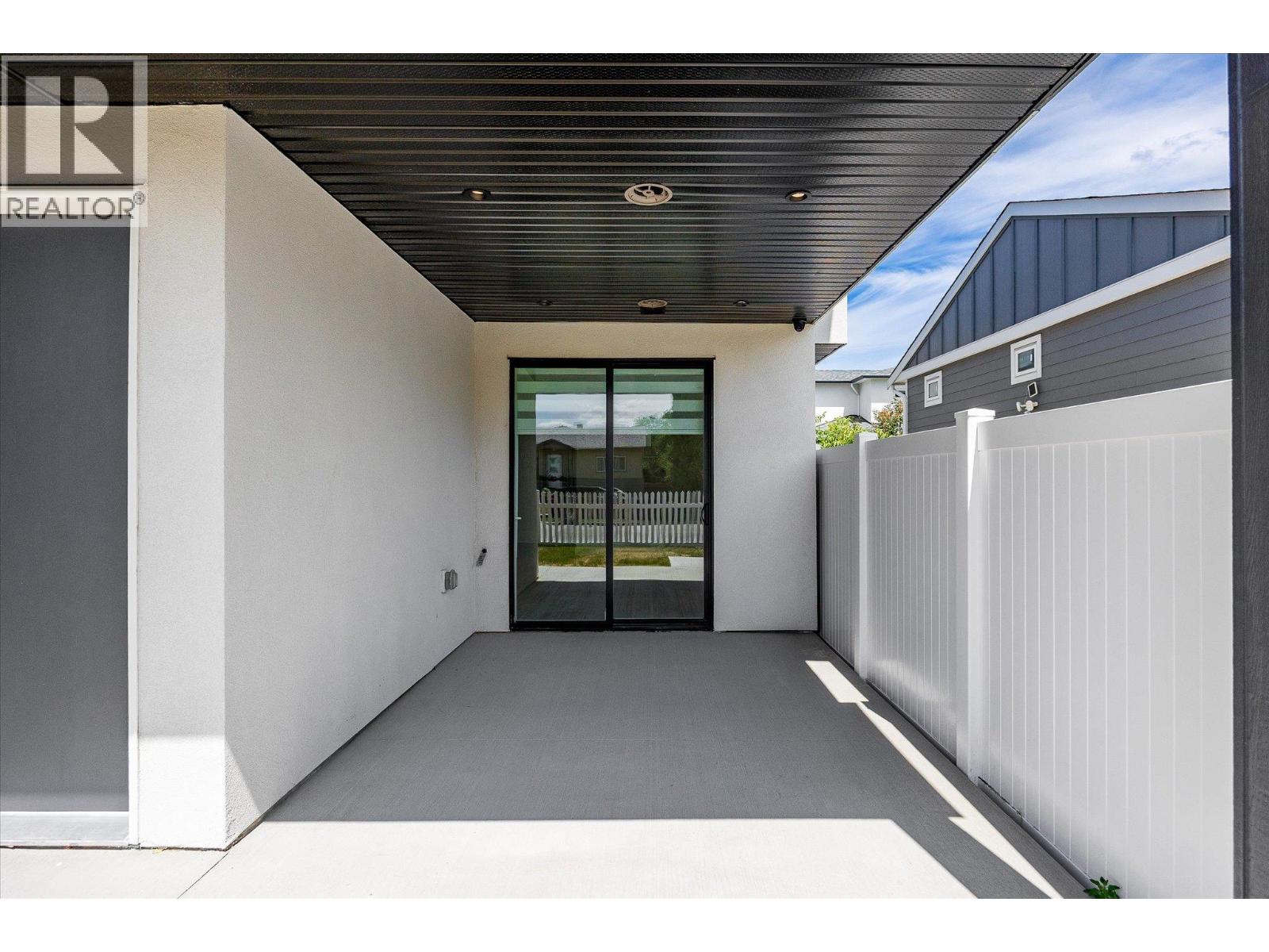 1 840 Grenfell Avenue, Kelowna