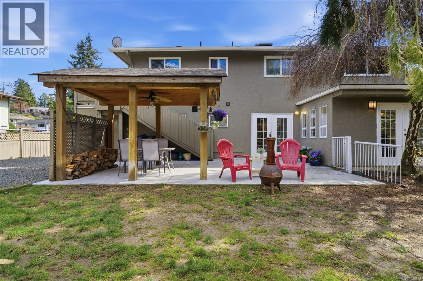 550 Phelps Ave - 33