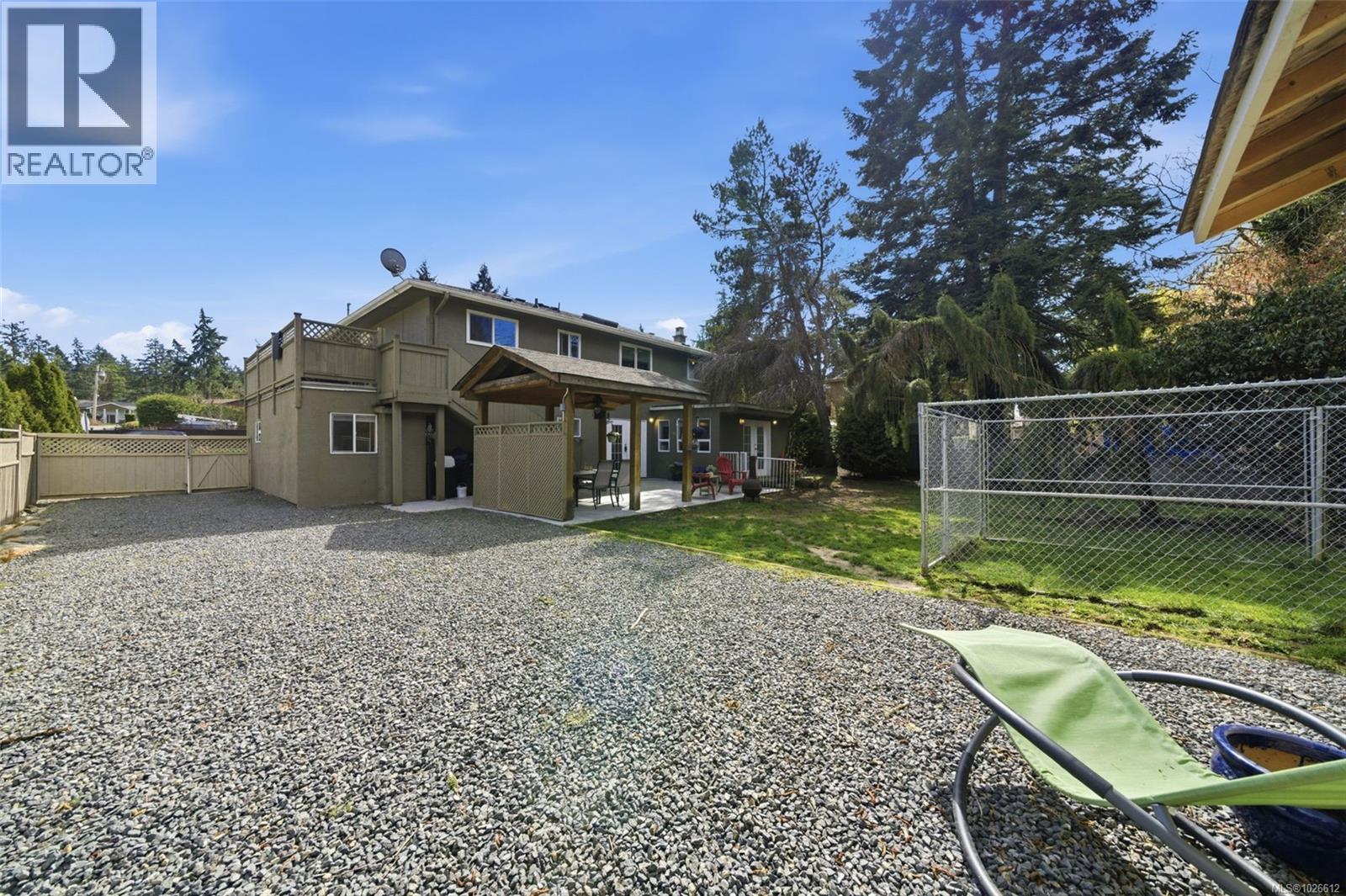 550 Phelps Ave - 31