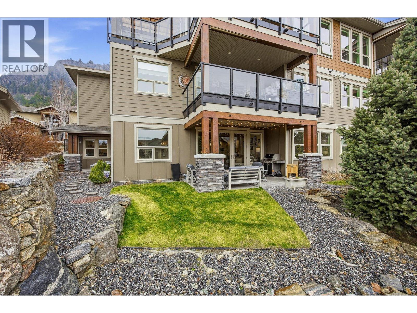 #210 4000 REDSTONE Crescent Unit# 210 - 43