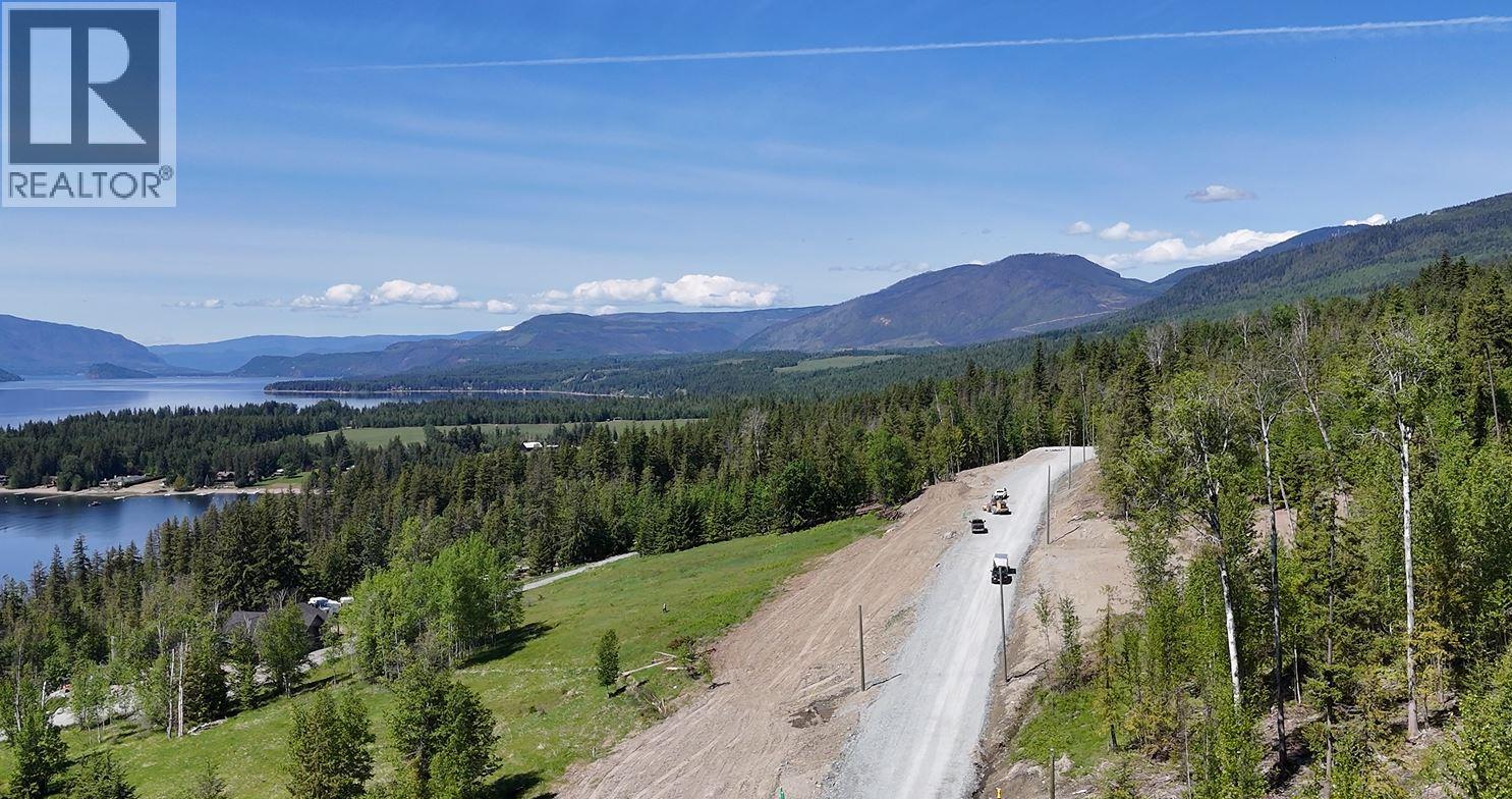 Lot 6 Lonneke Trail Lot# 6, Anglemont