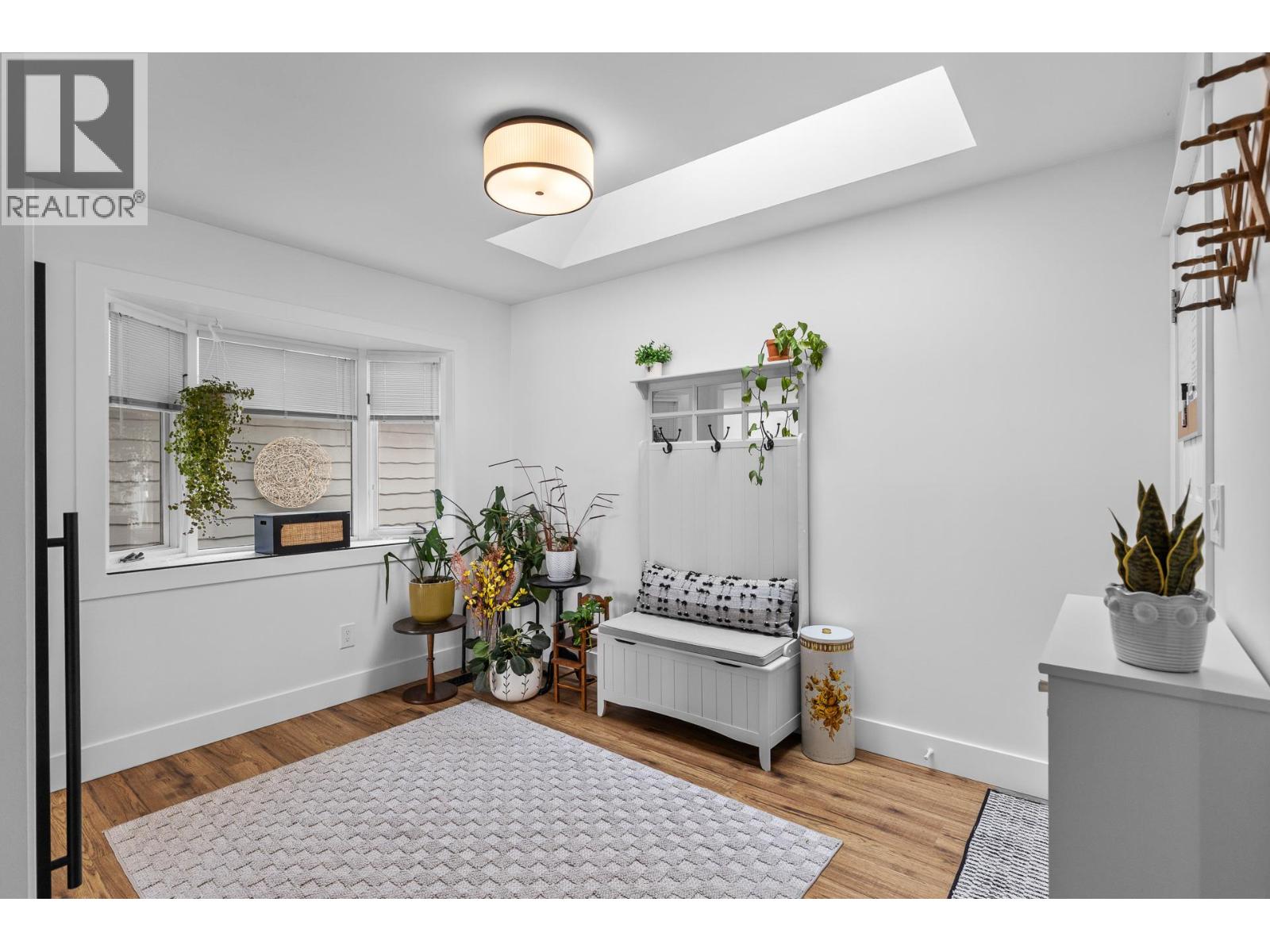 4215 6th Avenue, Peachland