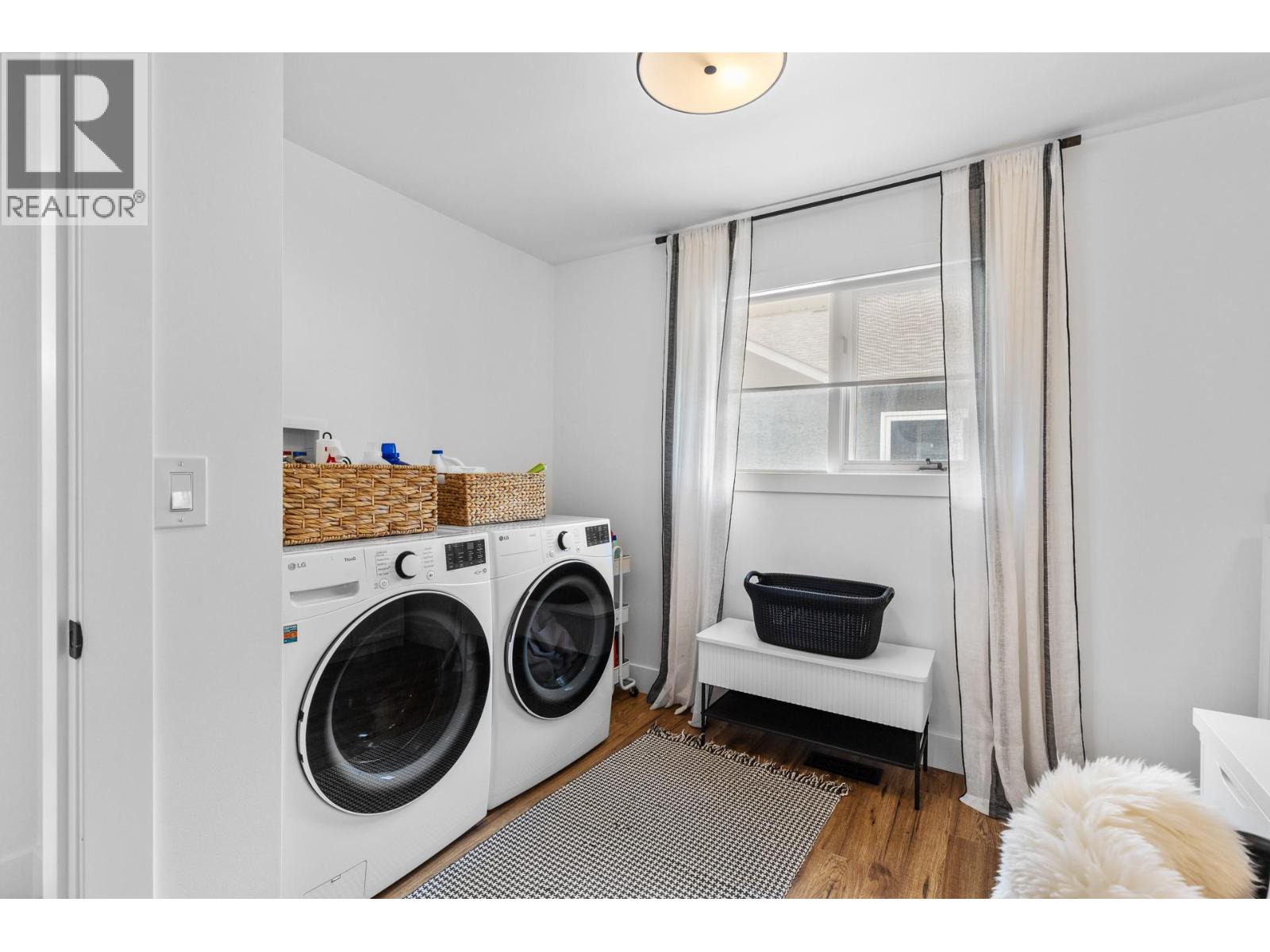 4215 6th Avenue, Peachland