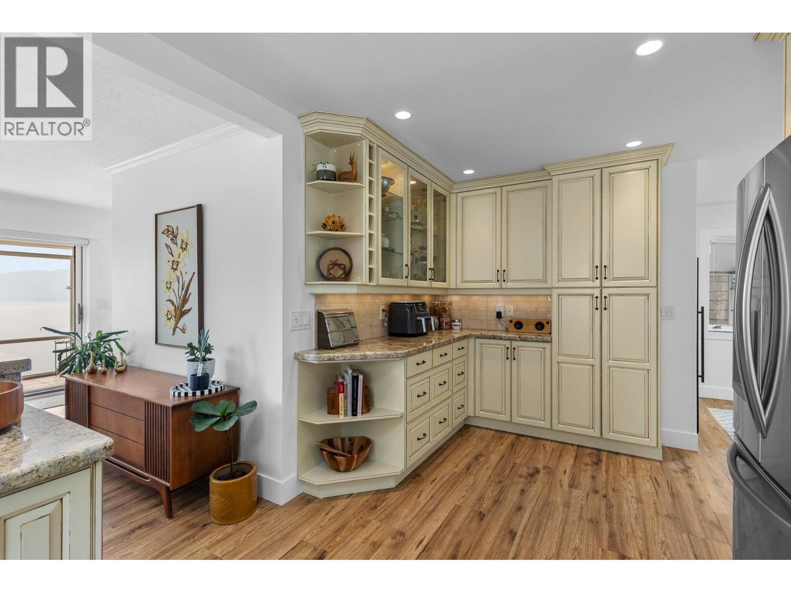 4215 6th Avenue, Peachland