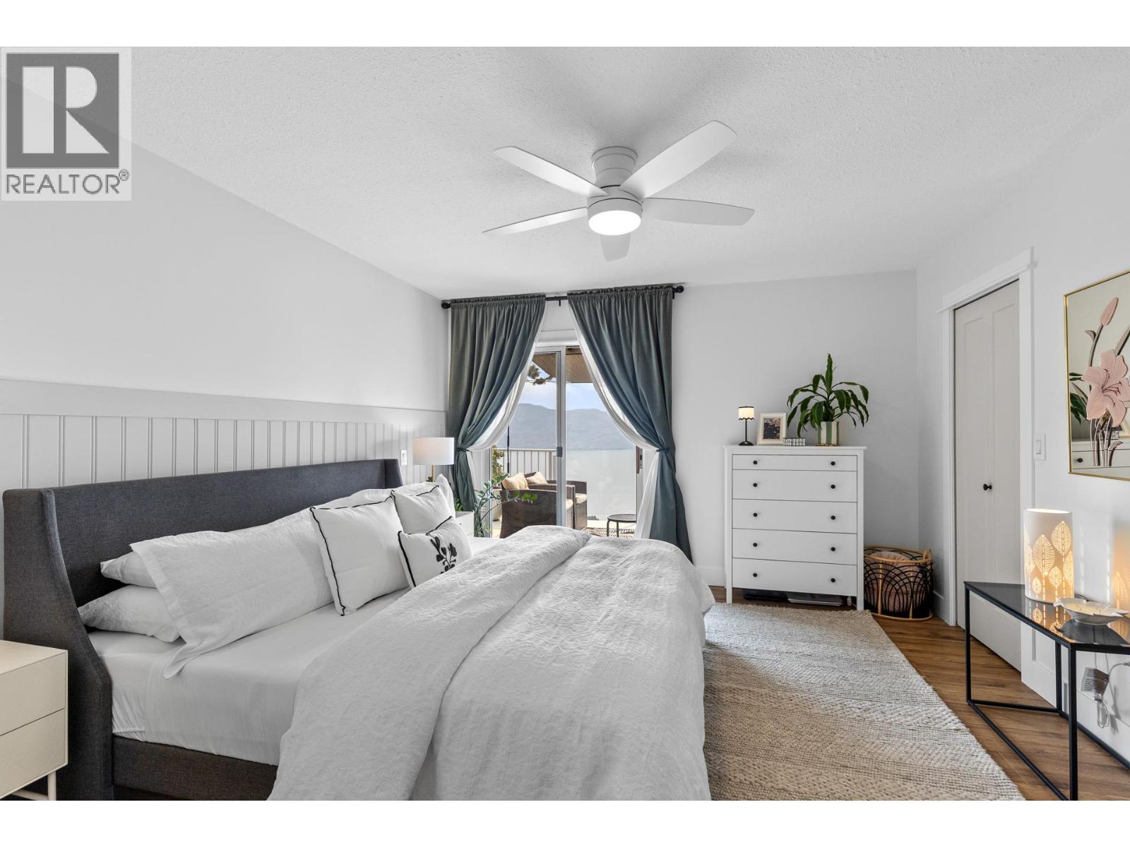 4215 6th Avenue, Peachland