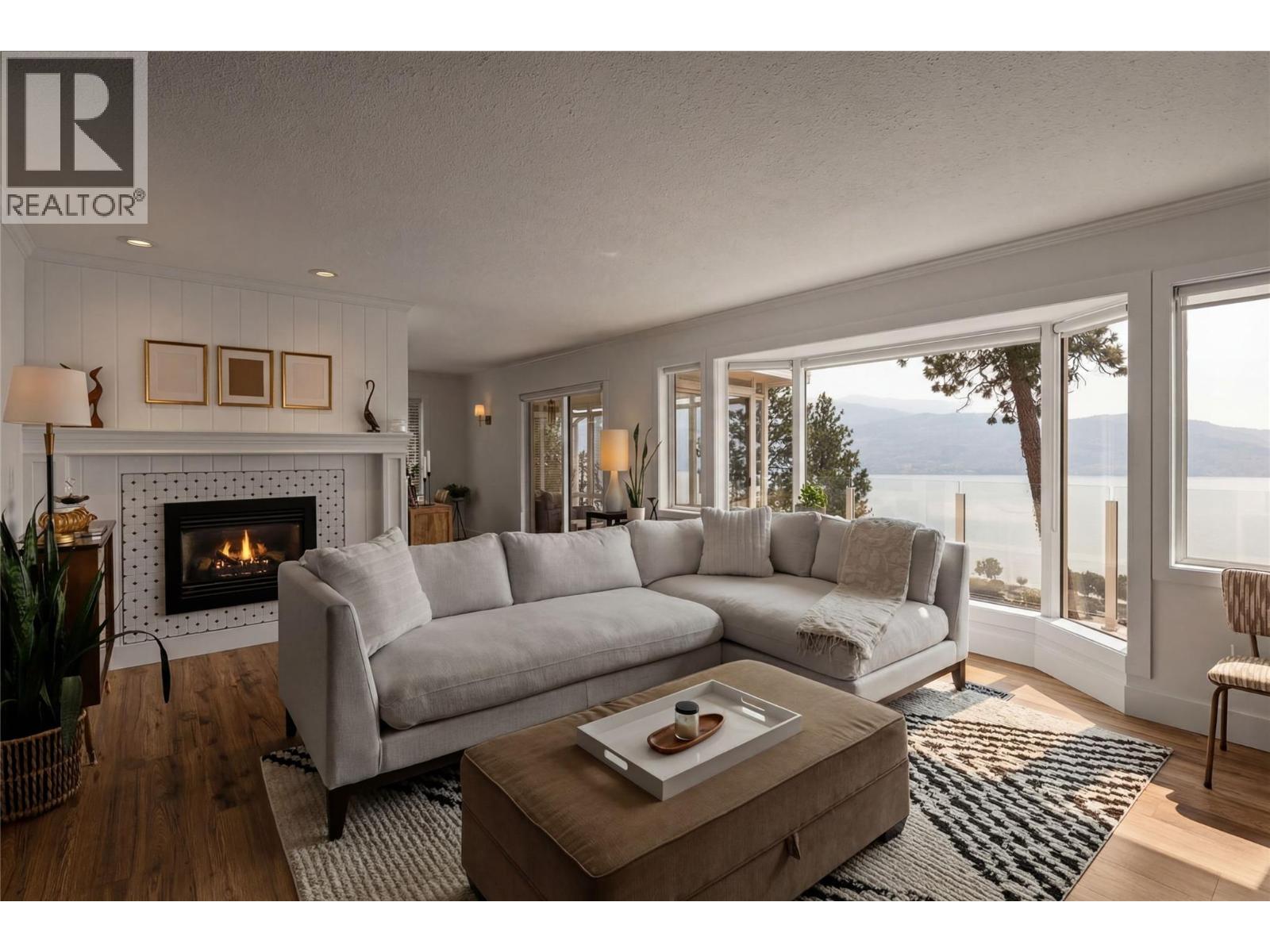 4215 6th Avenue, Peachland