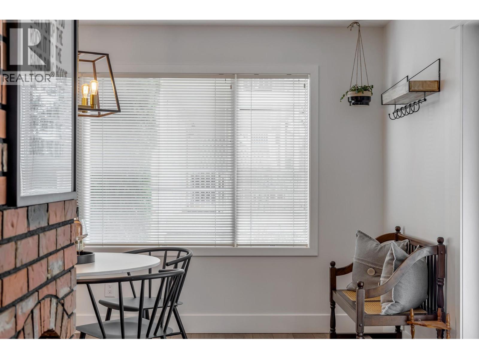 4215 6th Avenue, Peachland