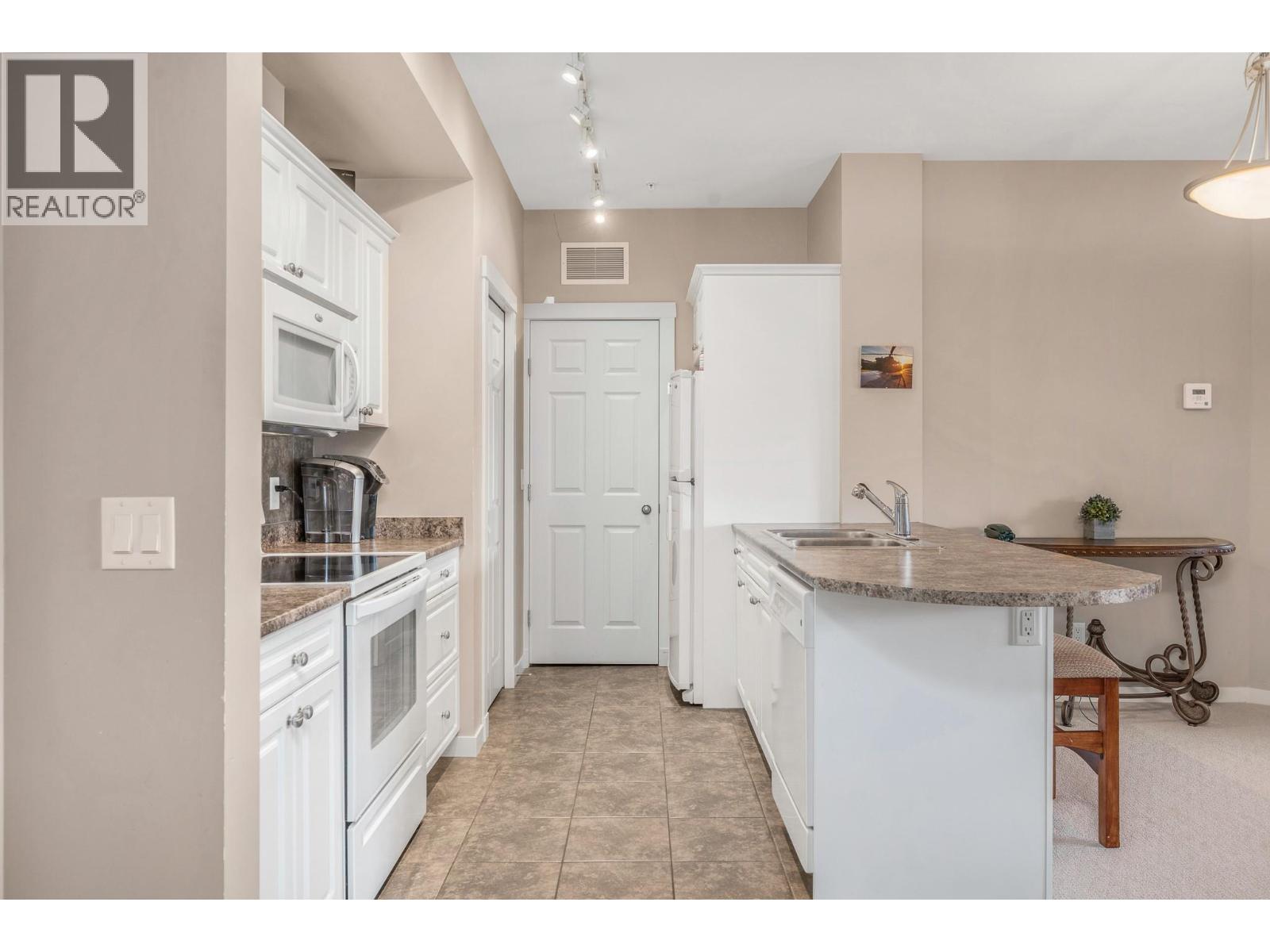 3550 Woodsdale Road Unit# 209, Lake Country