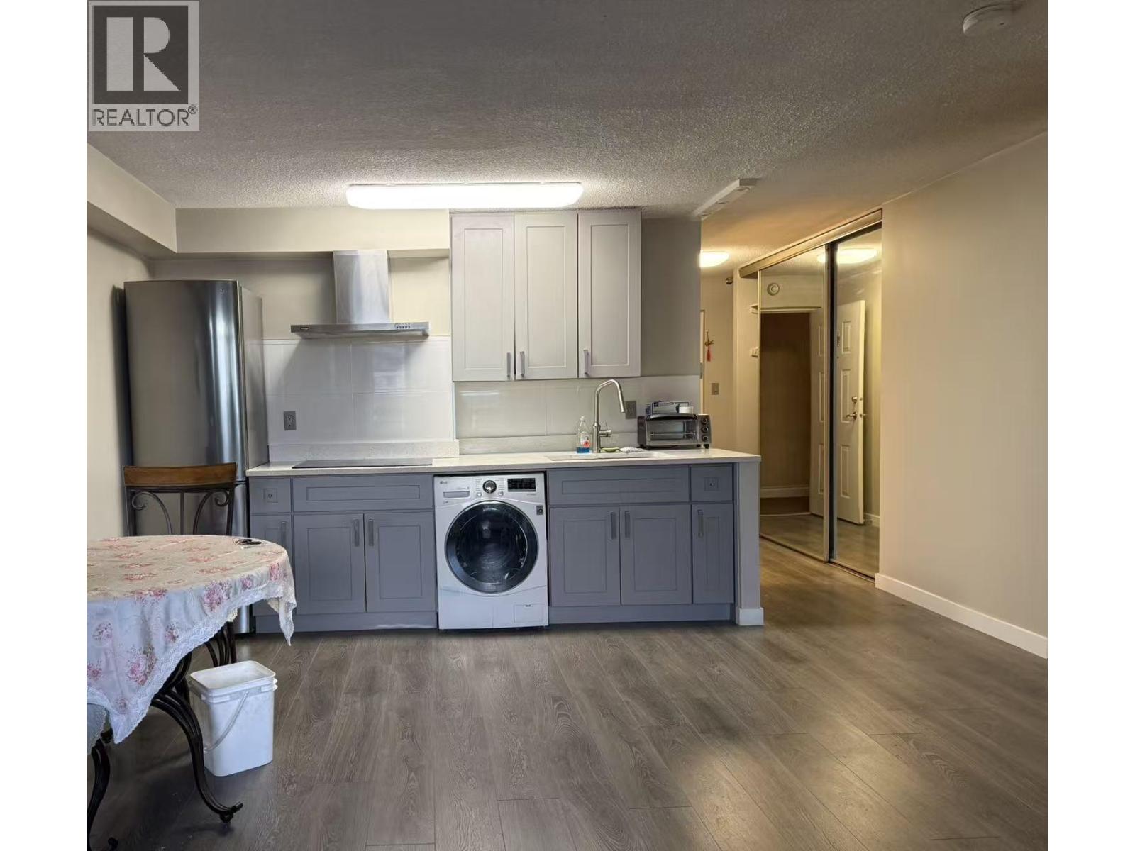 10th Floor 6611 MINORU BLVD