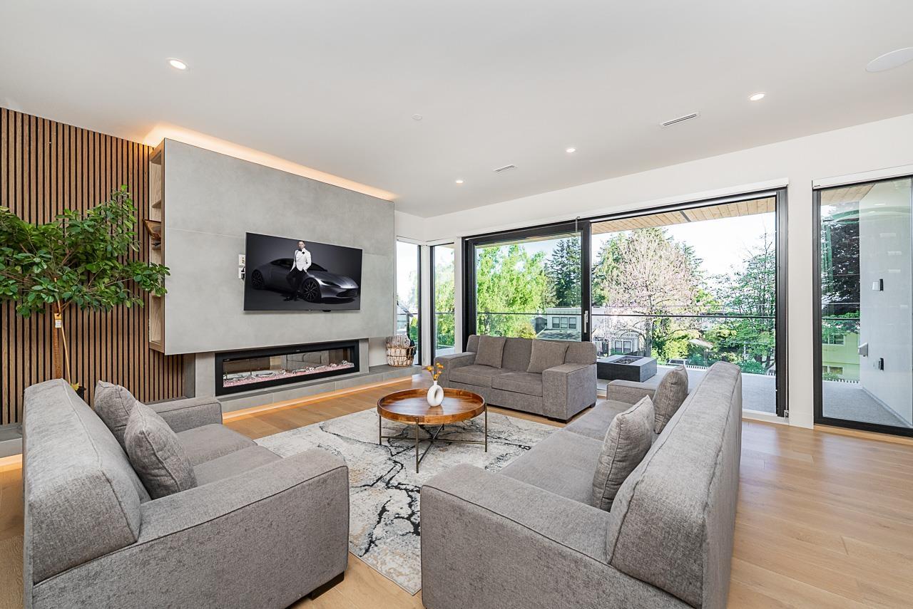 15911 CLIFF AVENUE, White Rock