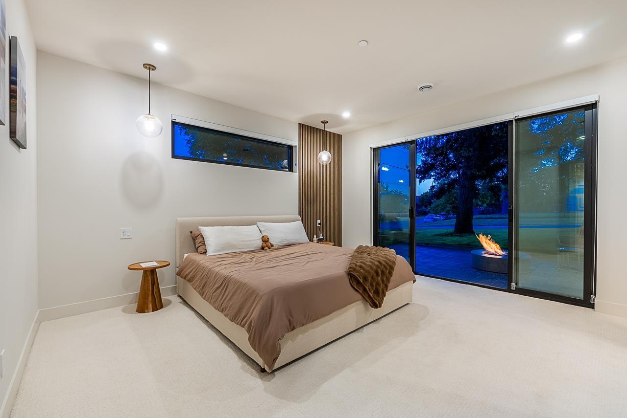 15911 CLIFF AVENUE, White Rock