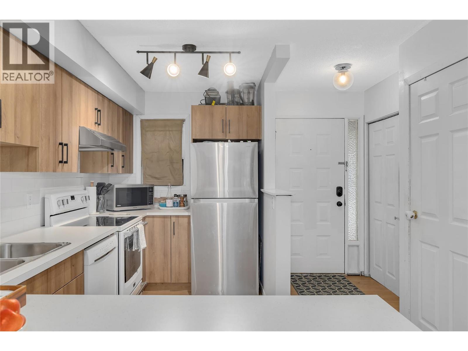 #6 500 Lester Road - 3