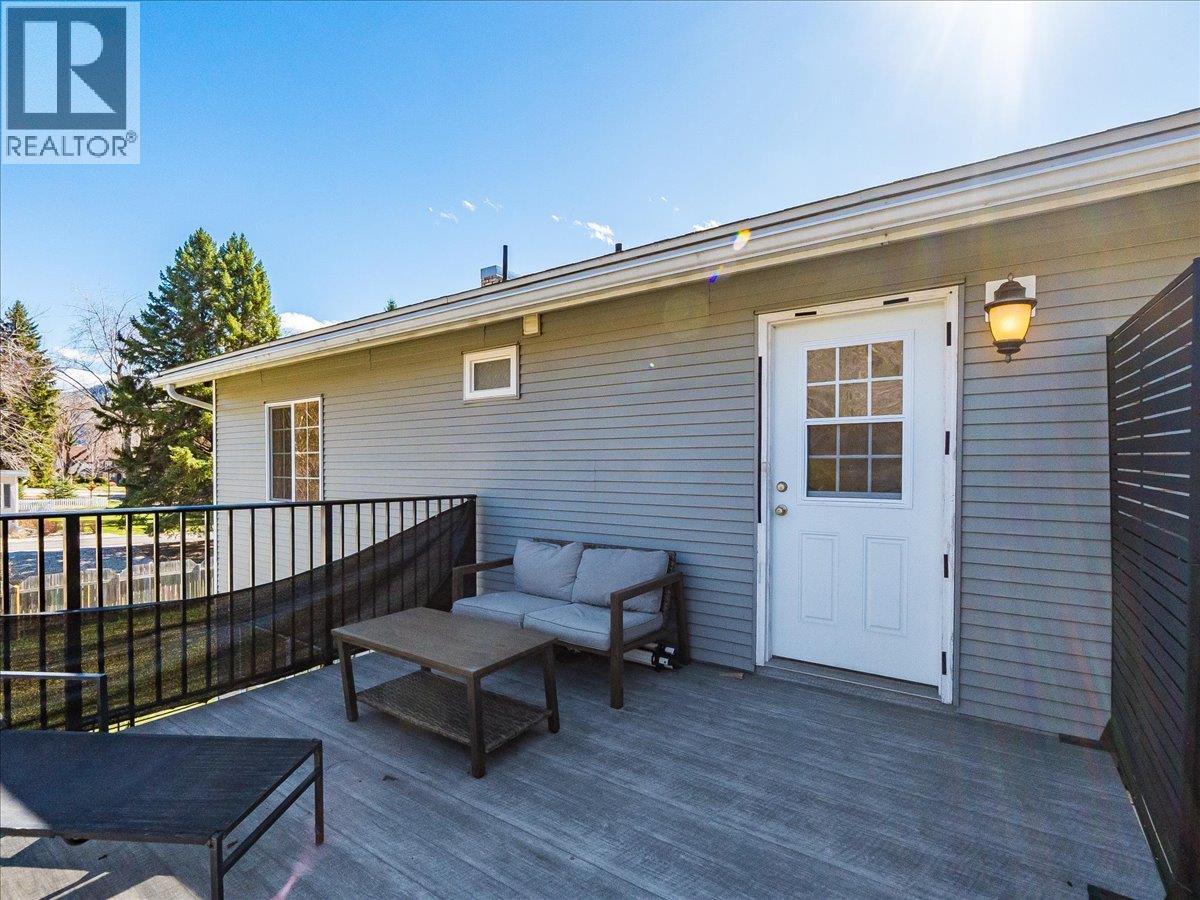 300 KOOTENAY Avenue, Trail