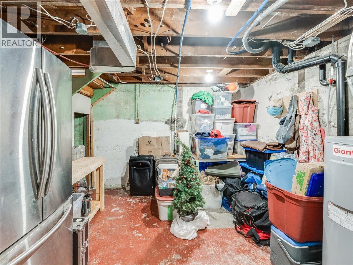 300 KOOTENAY Avenue, Trail