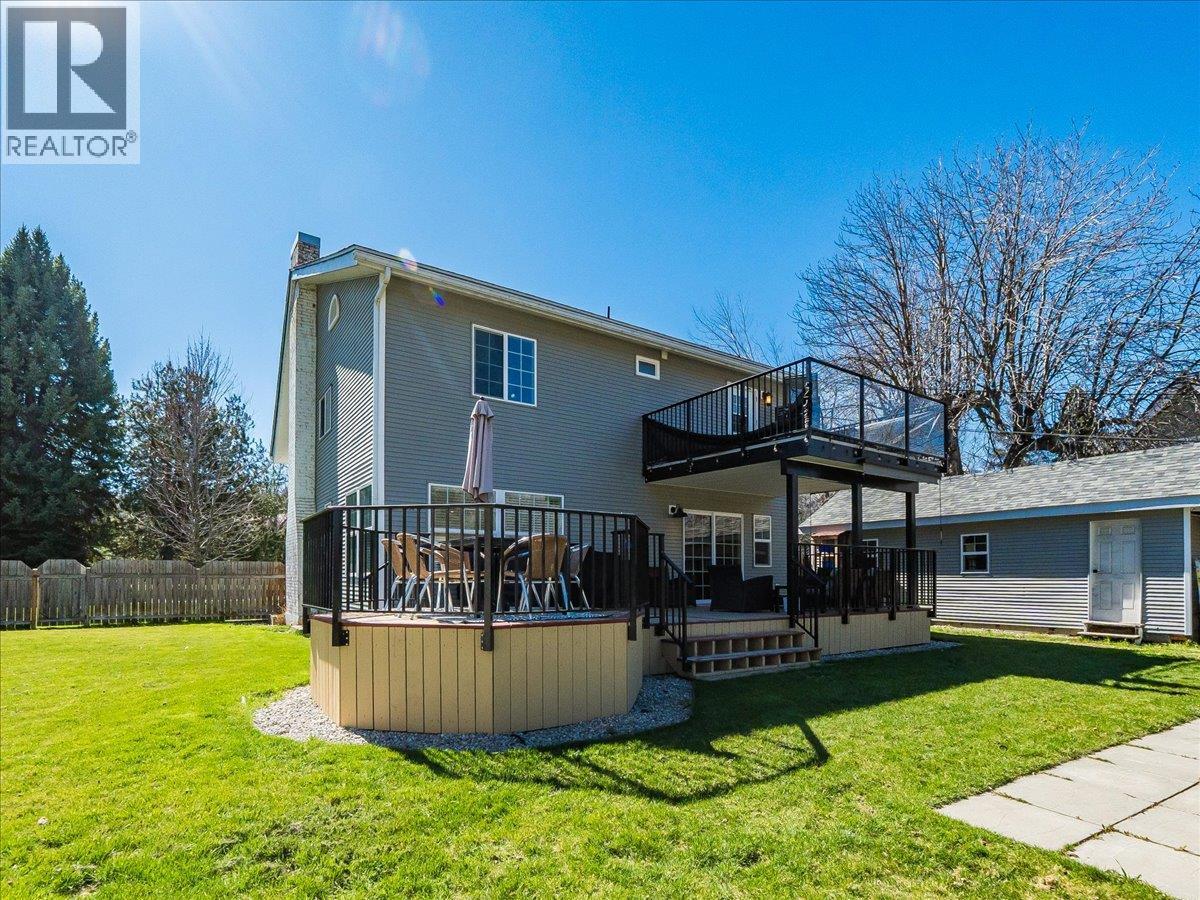 300 KOOTENAY Avenue, Trail