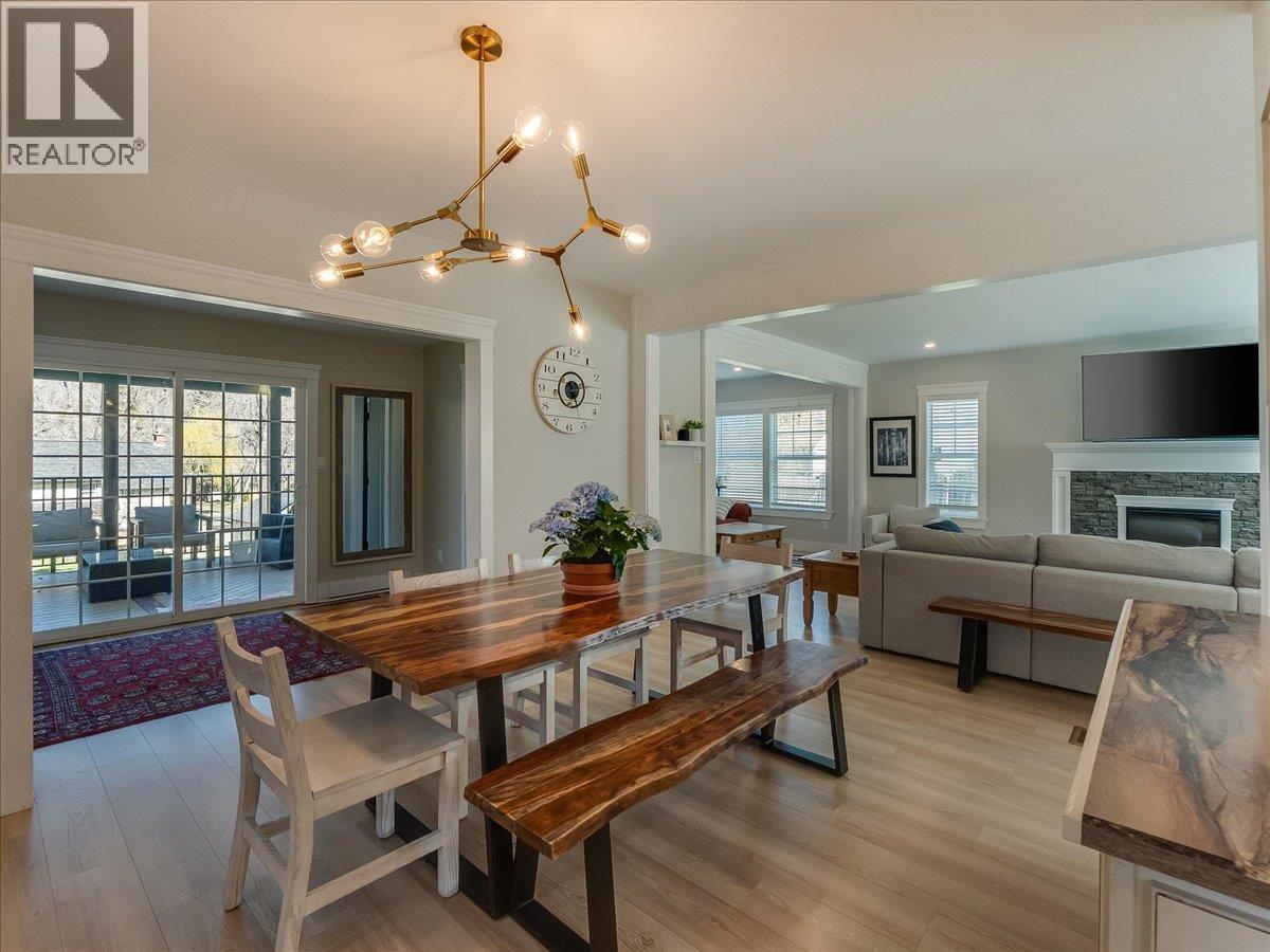 300 KOOTENAY Avenue, Trail