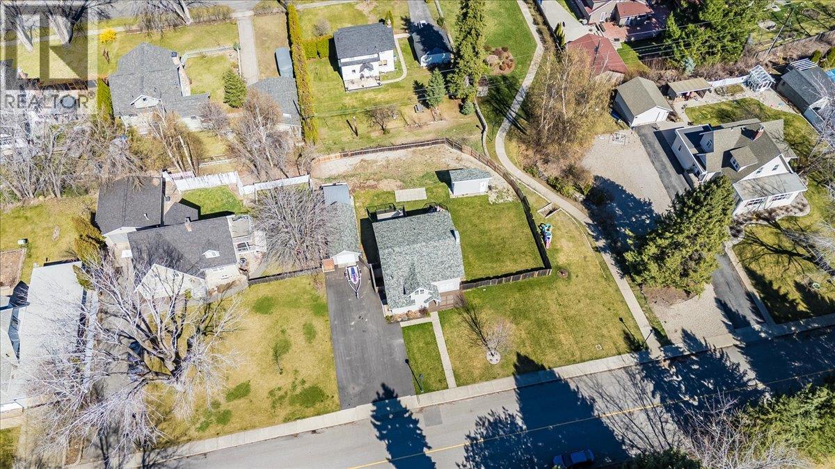 300 KOOTENAY Avenue, Trail