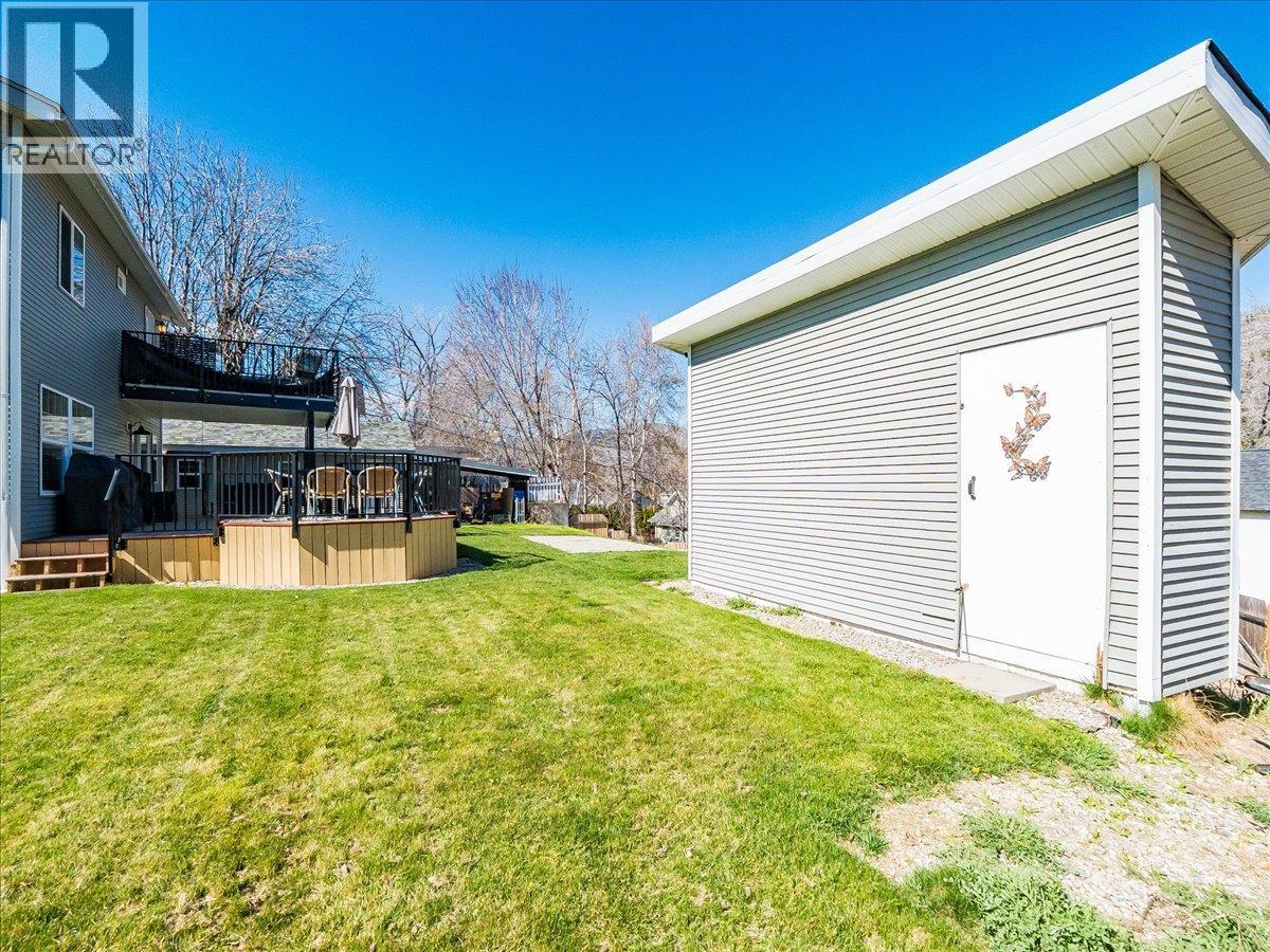 300 KOOTENAY Avenue, Trail