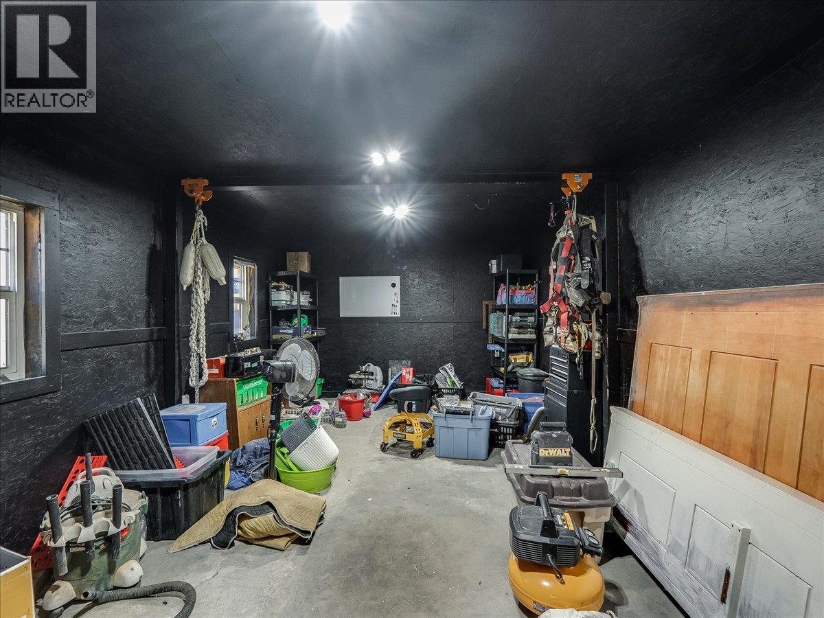 300 KOOTENAY Avenue, Trail