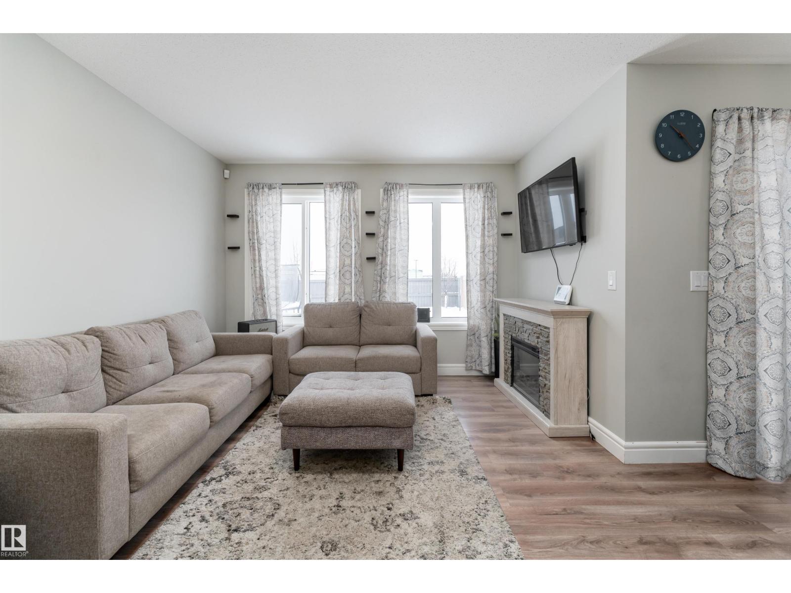 7647 KORULUK PL SW, Edmonton