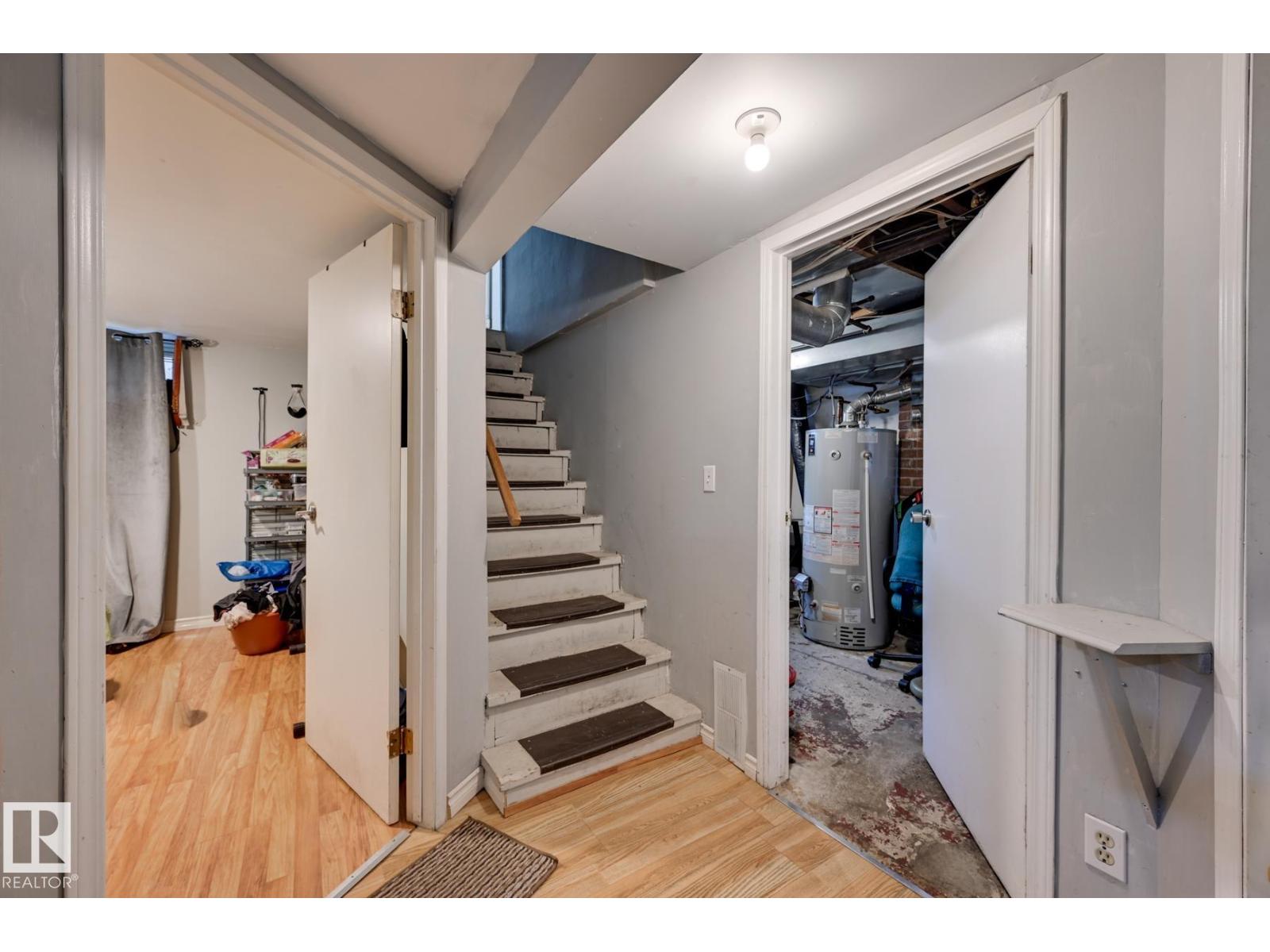 11114 80 AV NW NW - 18