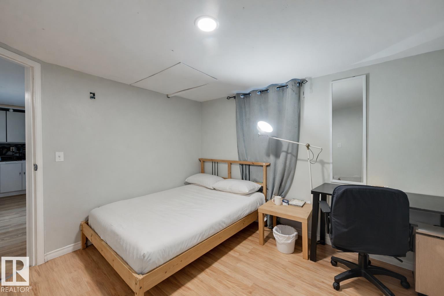 11114 80 AV NW NW - 21