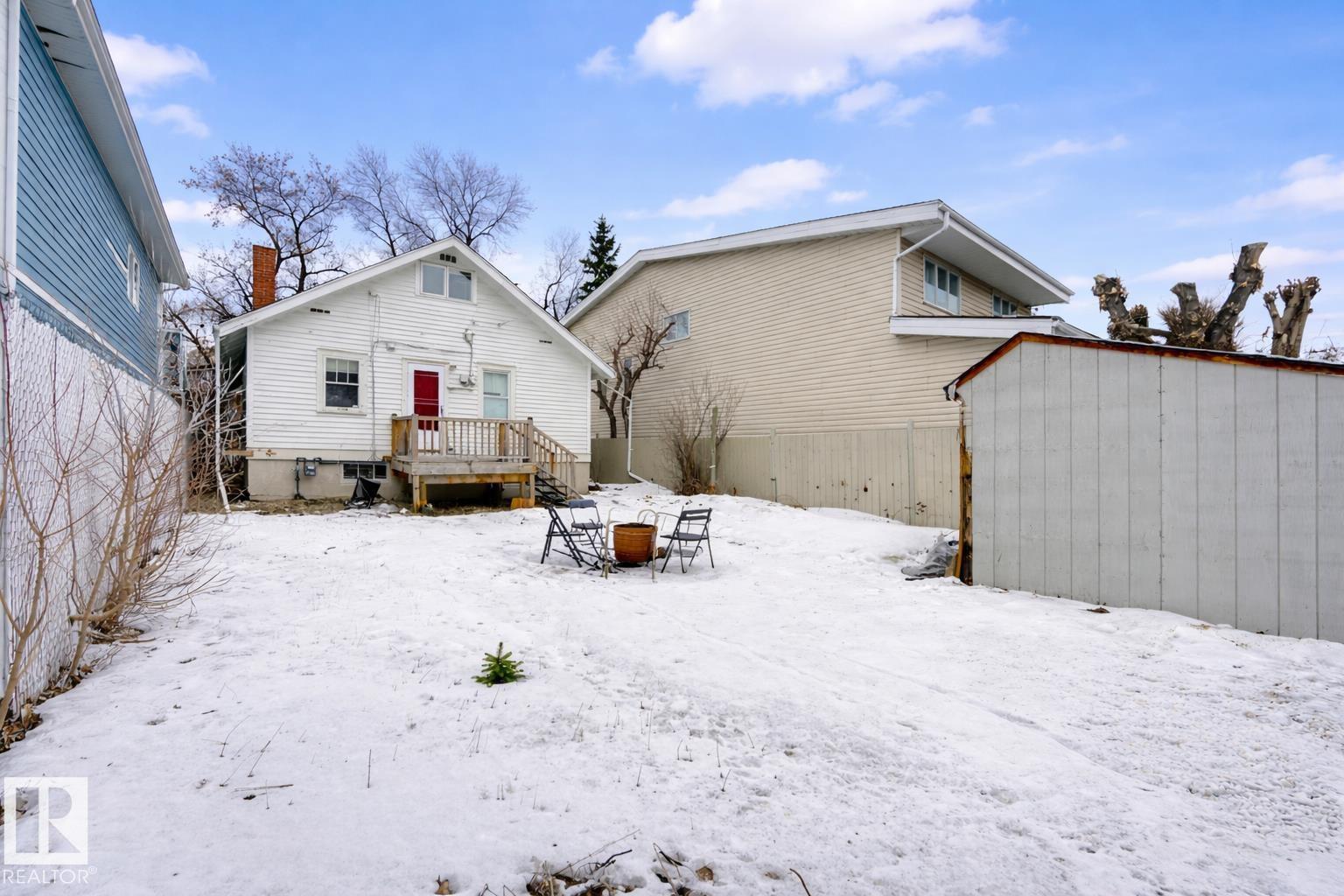 11114 80 AV NW NW - 4