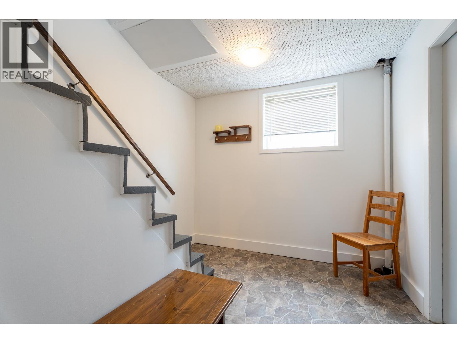 396 BURDEN STREET - 16