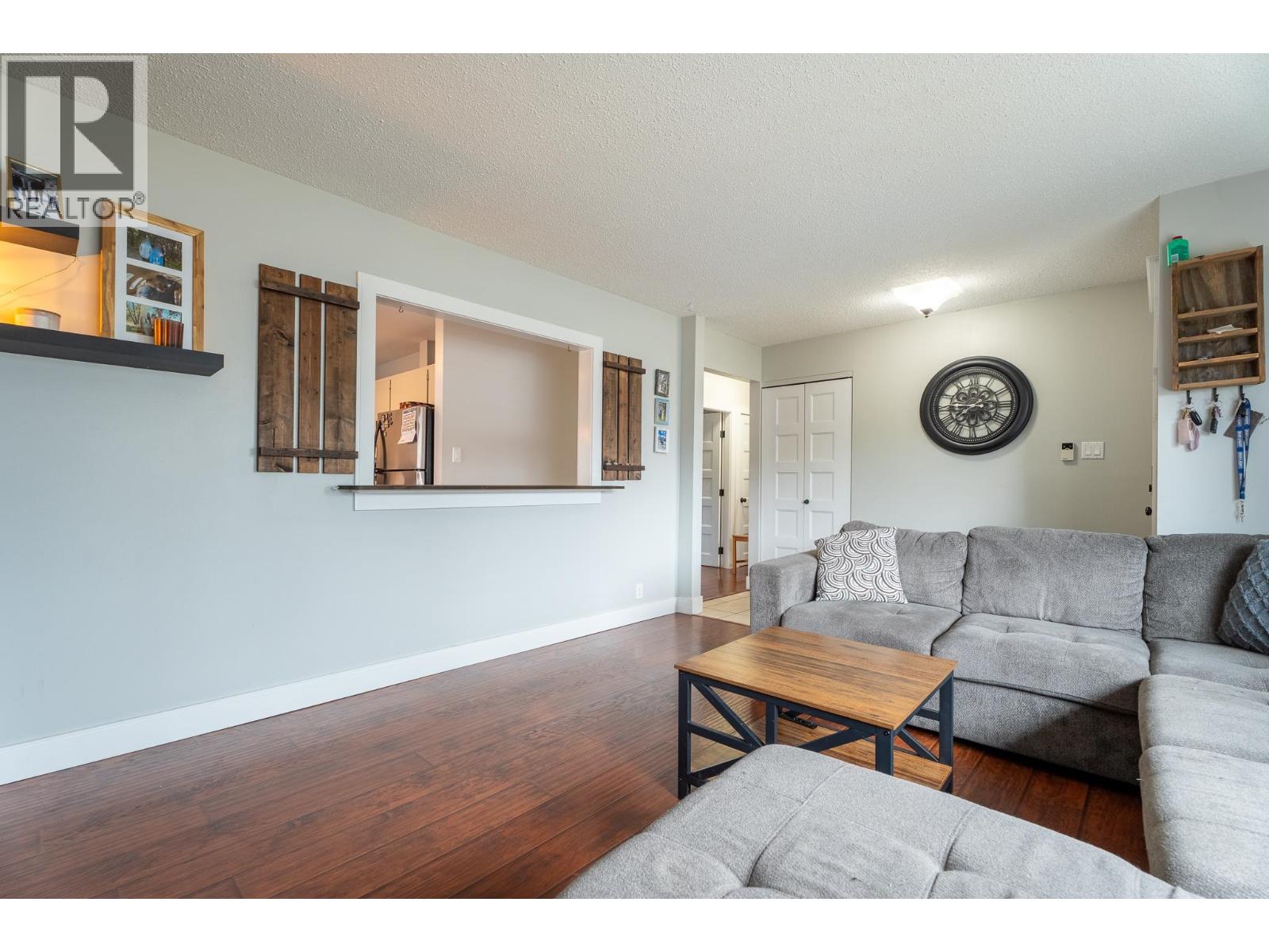 396 BURDEN STREET - 6