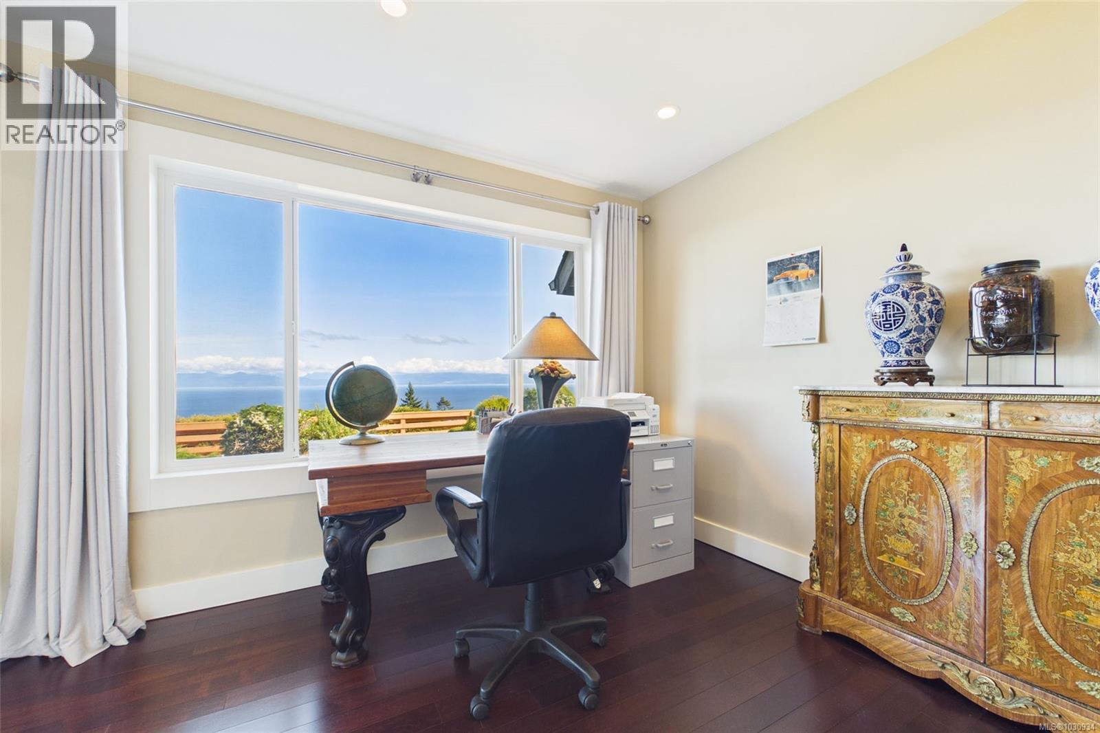 5246 Lost Lake Rd, Nanaimo