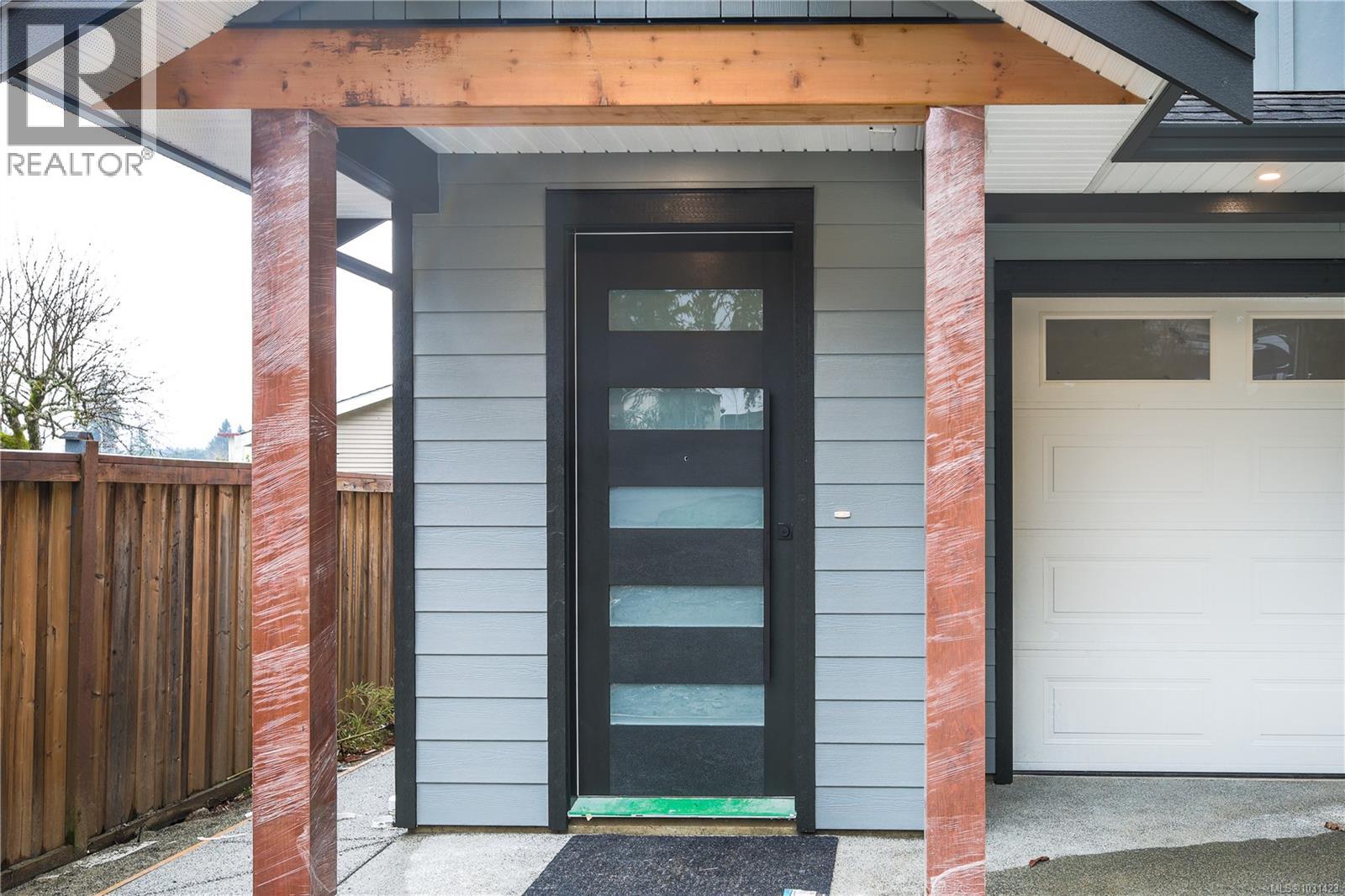 416 Diamond Blvd, Nanaimo