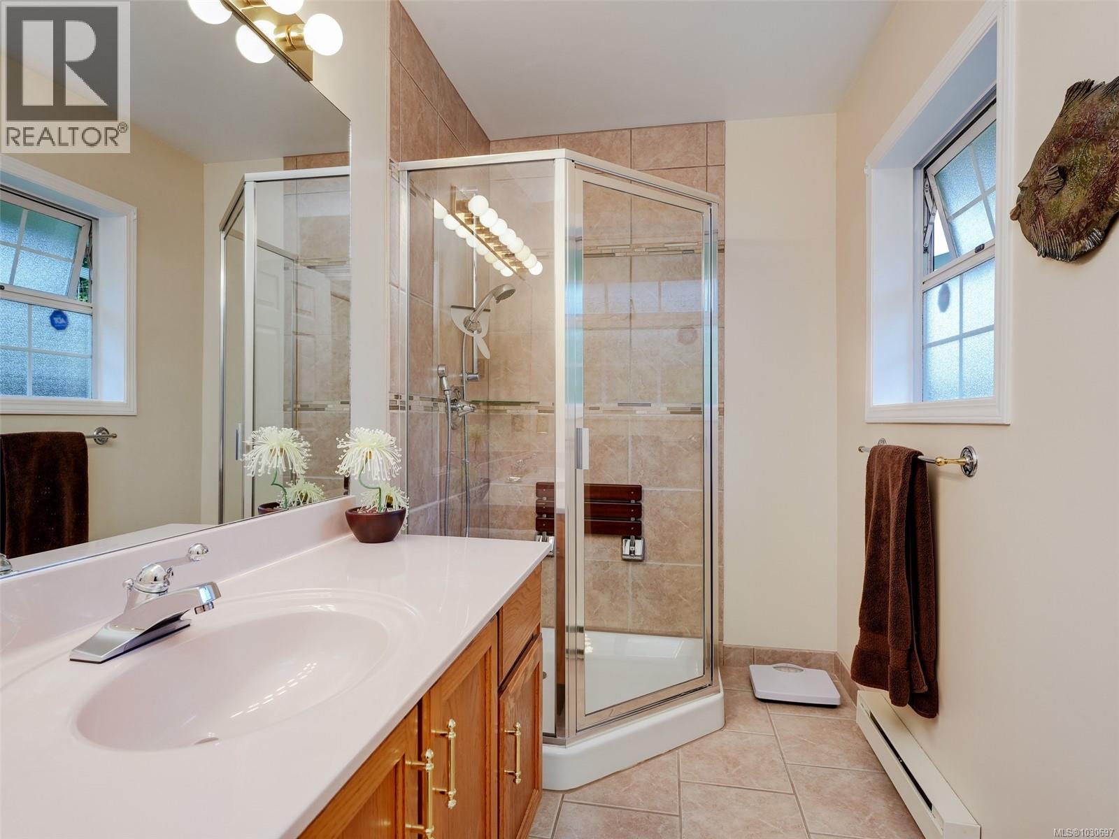 4689 SCOTTSWOOD PL - 13