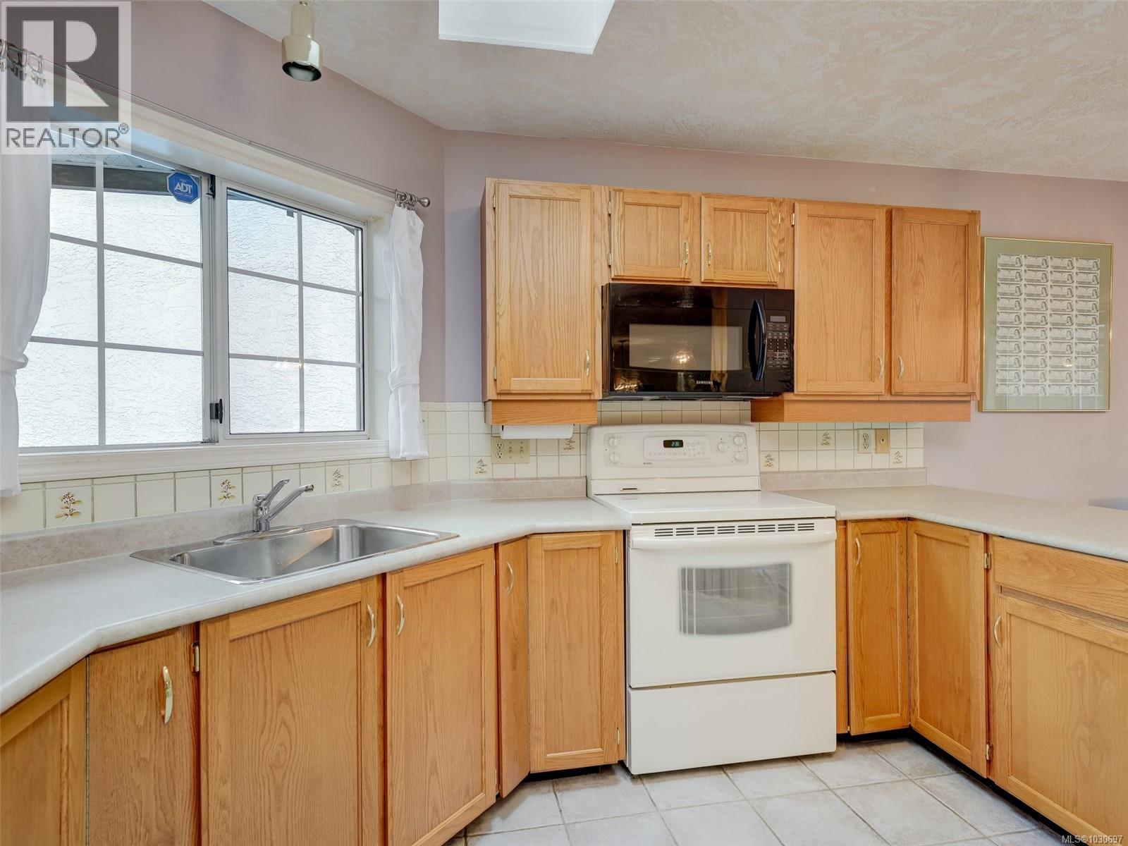 4689 SCOTTSWOOD PL - 9