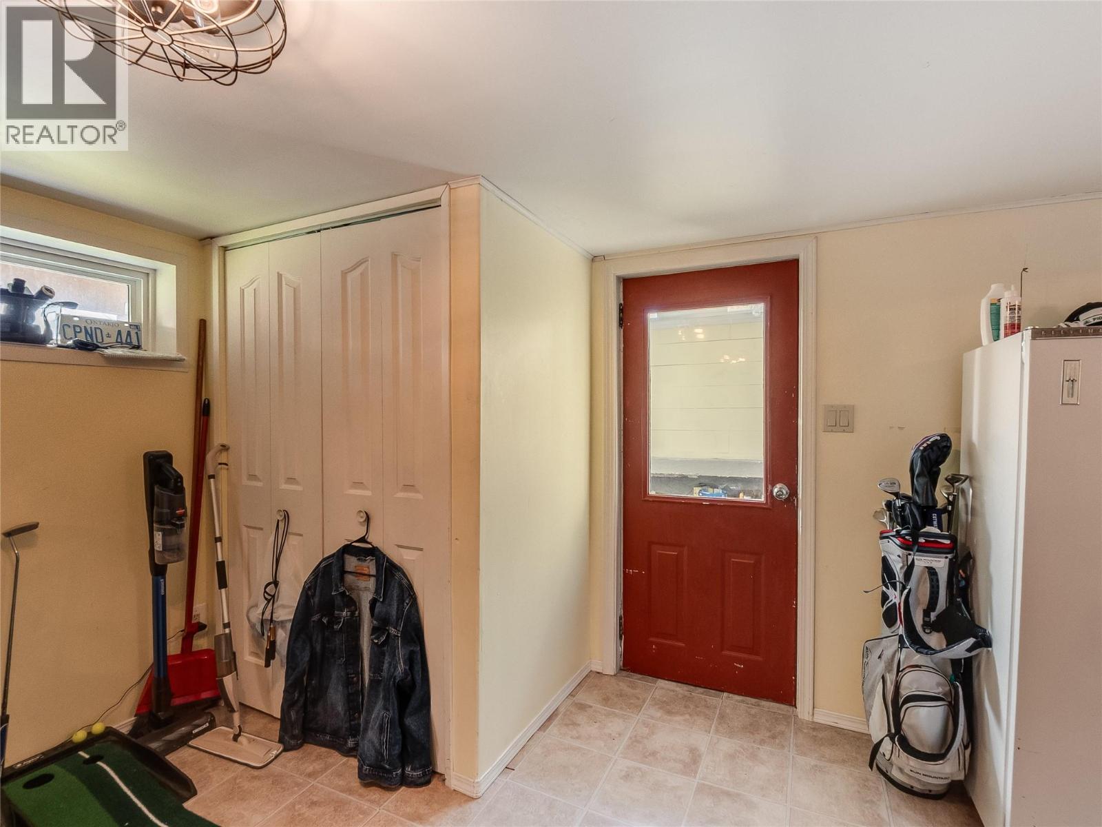 650 9TH Avenue, Castlegar