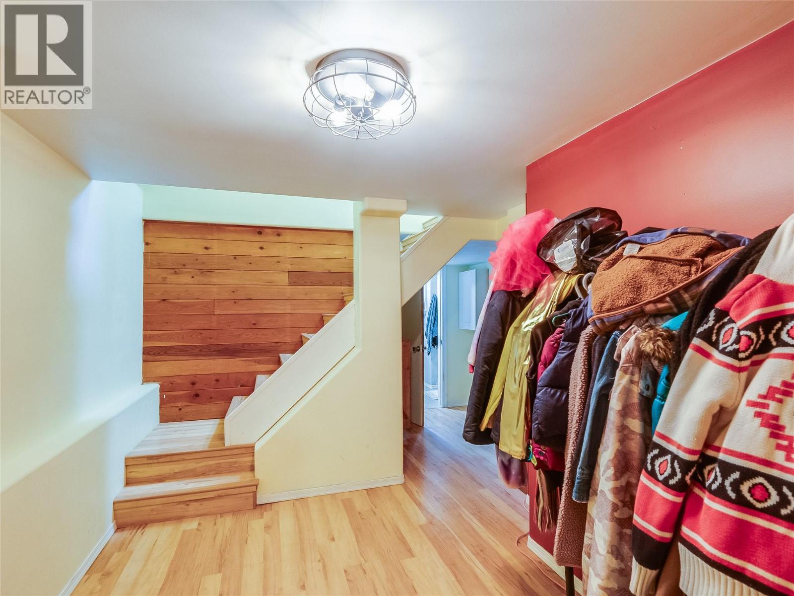 650 9TH Avenue, Castlegar