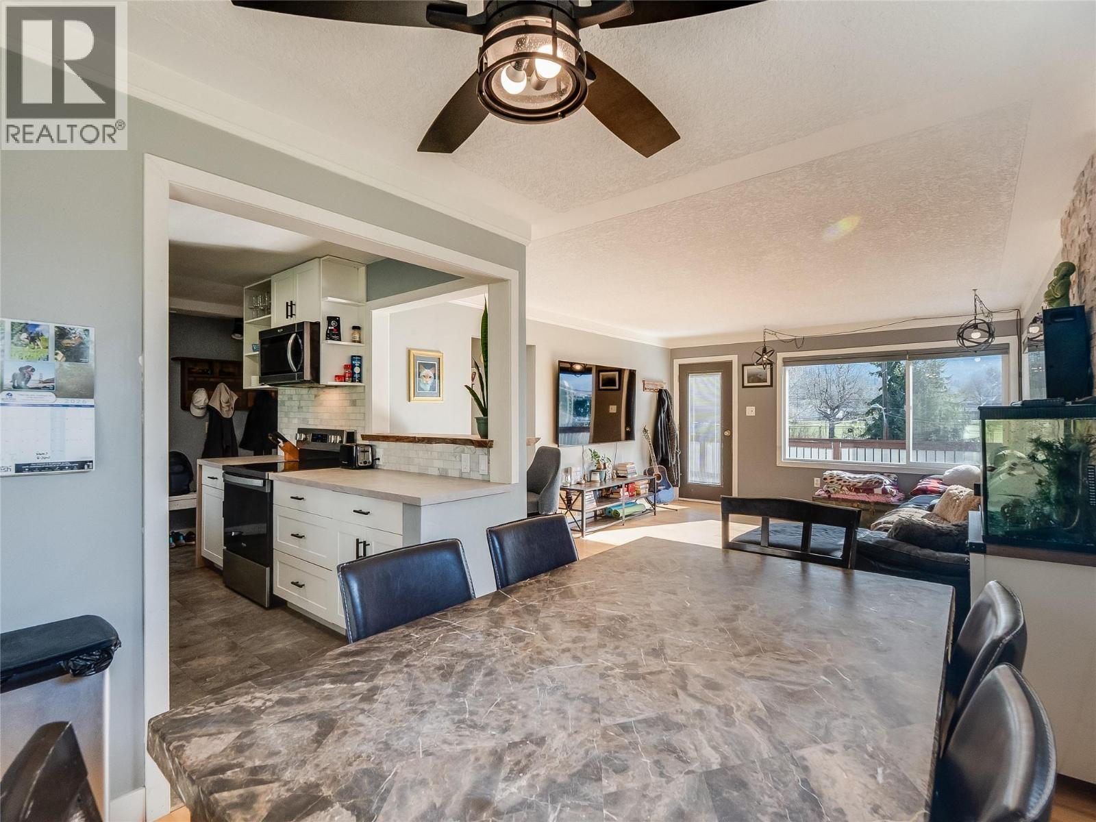 650 9TH Avenue, Castlegar